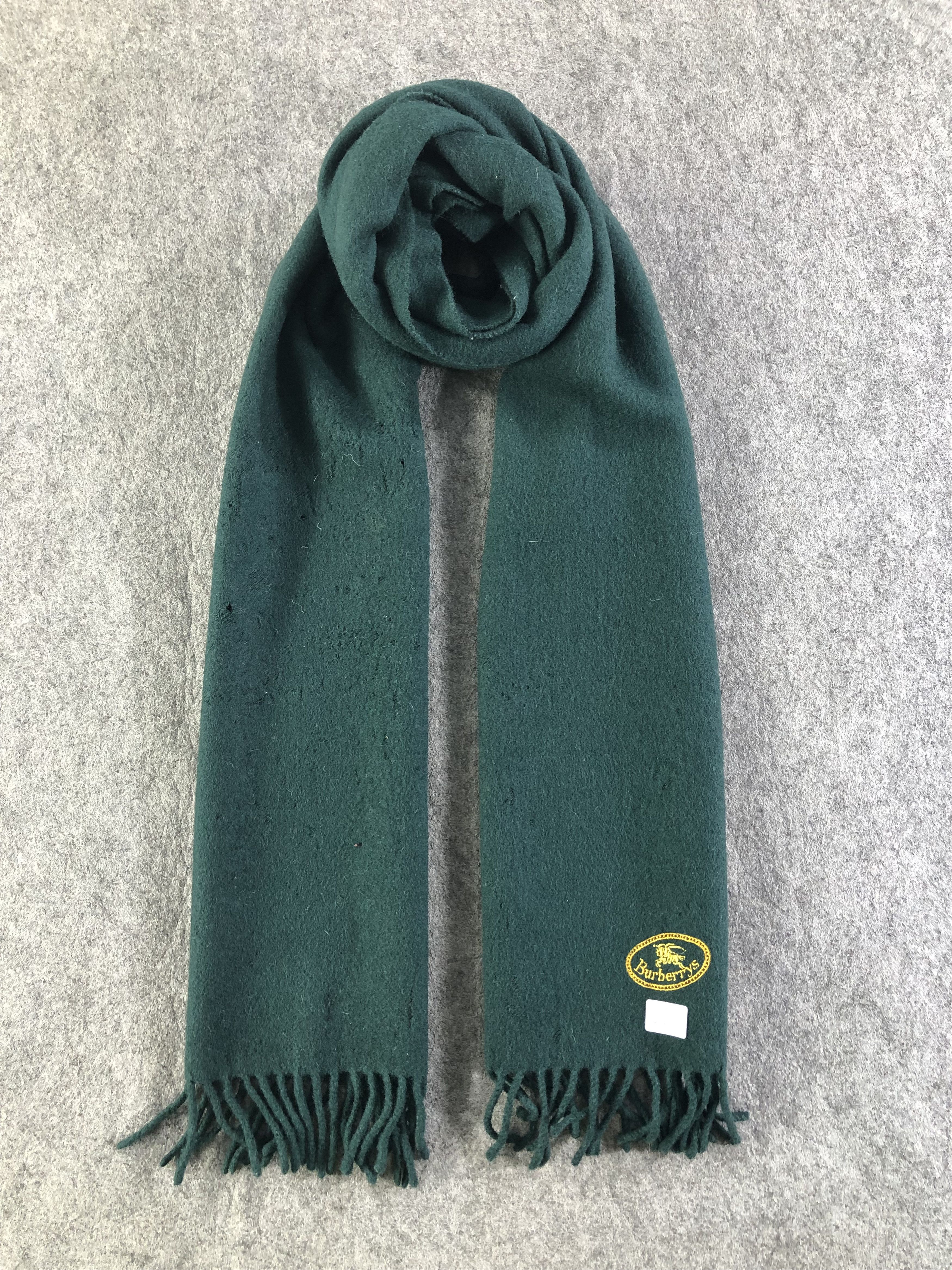 Burberry Burberrys Scarf / Muffler / Neckwear Size ONE SIZE - 1 Thumbnail