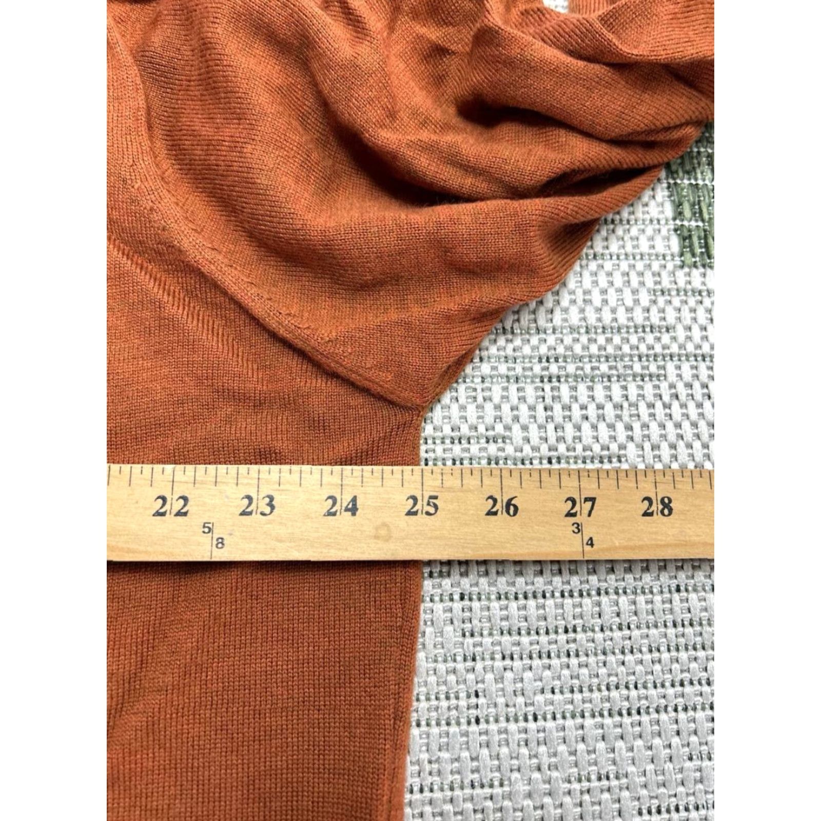 Jos. A. Bank Jos A Bank Traveler Sweater Mens 2XT Brown Merino Wool V Neck Tailored Fit New Size US XXL / EU 58 / 5 - 7 Thumbnail