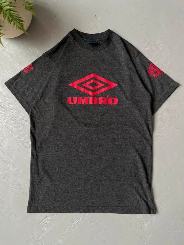 Umbro Vintage Umbro Short Sleeve Tee Shirt Size US M / EU 48-50 / 2 - 1 Thumbnail