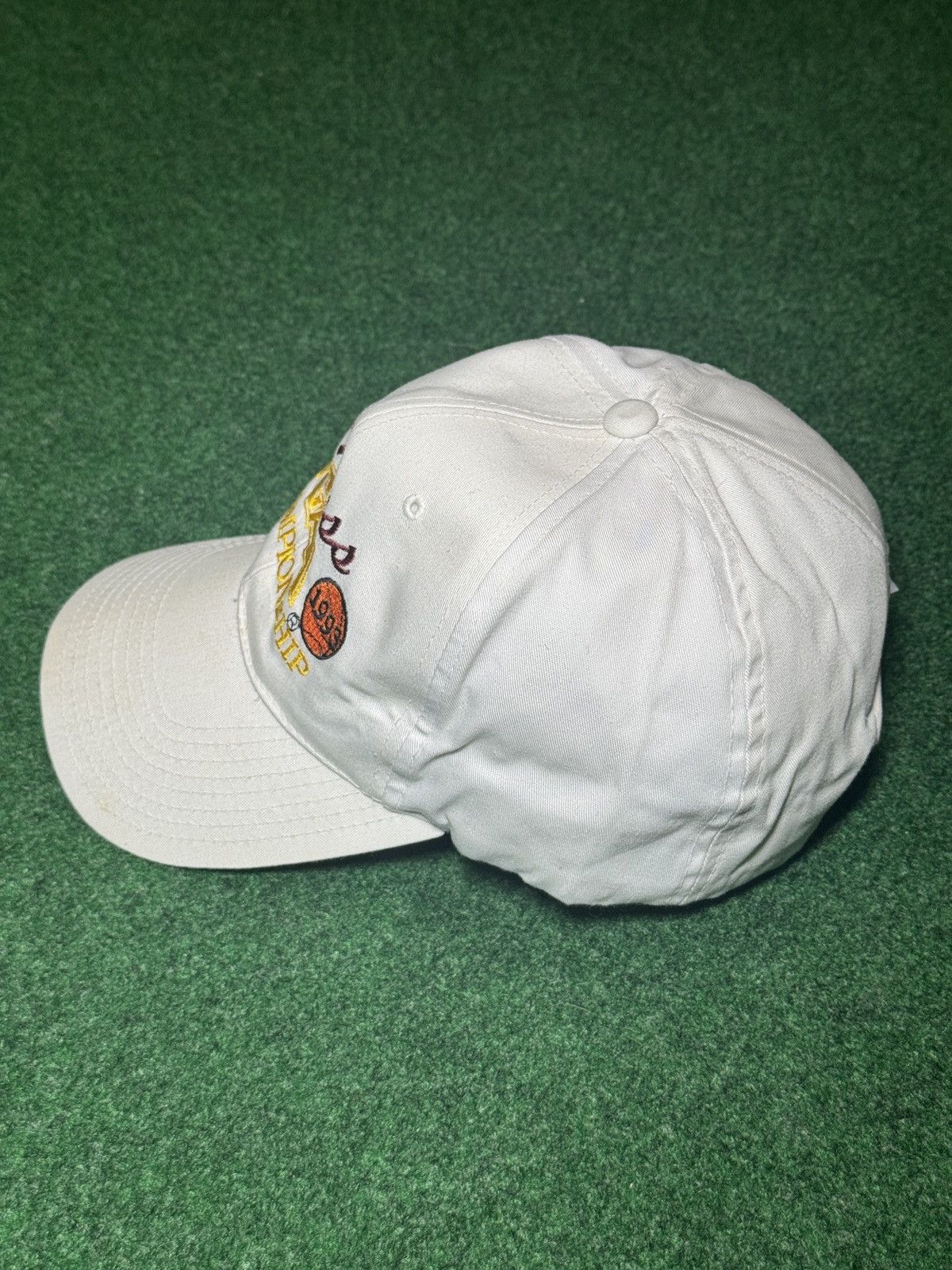 Vintage Vintage Umass NCAA Champship Basketball 90s Dad Cap Hat Size ONE SIZE - 5 Thumbnail