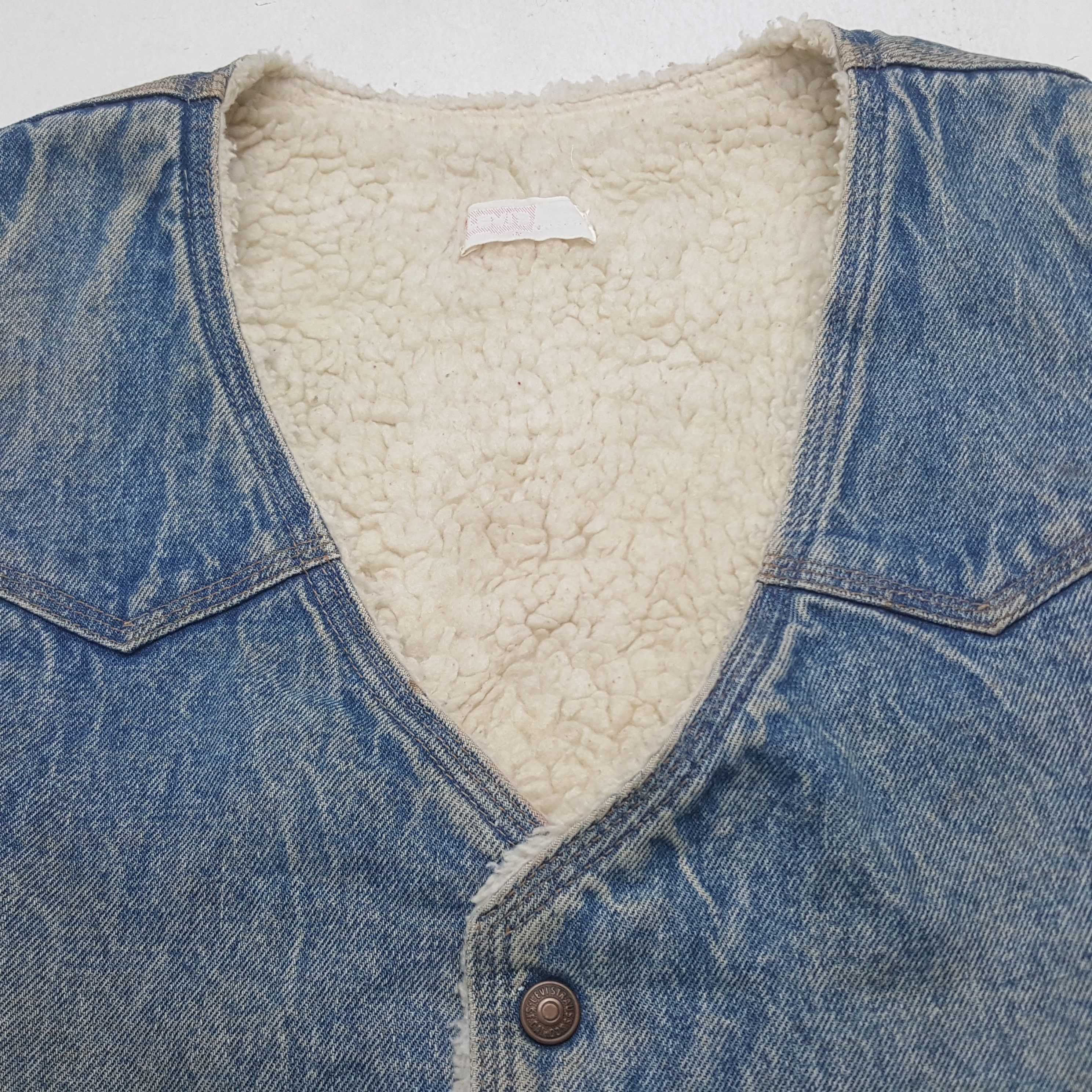 Levi's Vintage Levi's Strauss 80's Sherpa Denim Vest Jacket Size US M / EU 48-50 / 2 - 4 Thumbnail