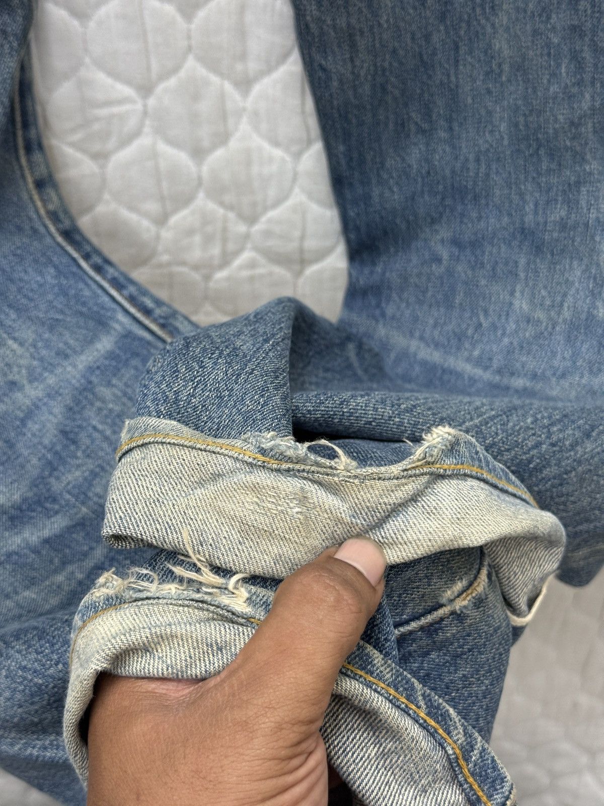 Levi's 🔥ARCHIVE VINTAGE LEVIS 501XX BIG E DISTRESSED SELVEDGE DENIM Size US 29 - 13 Thumbnail