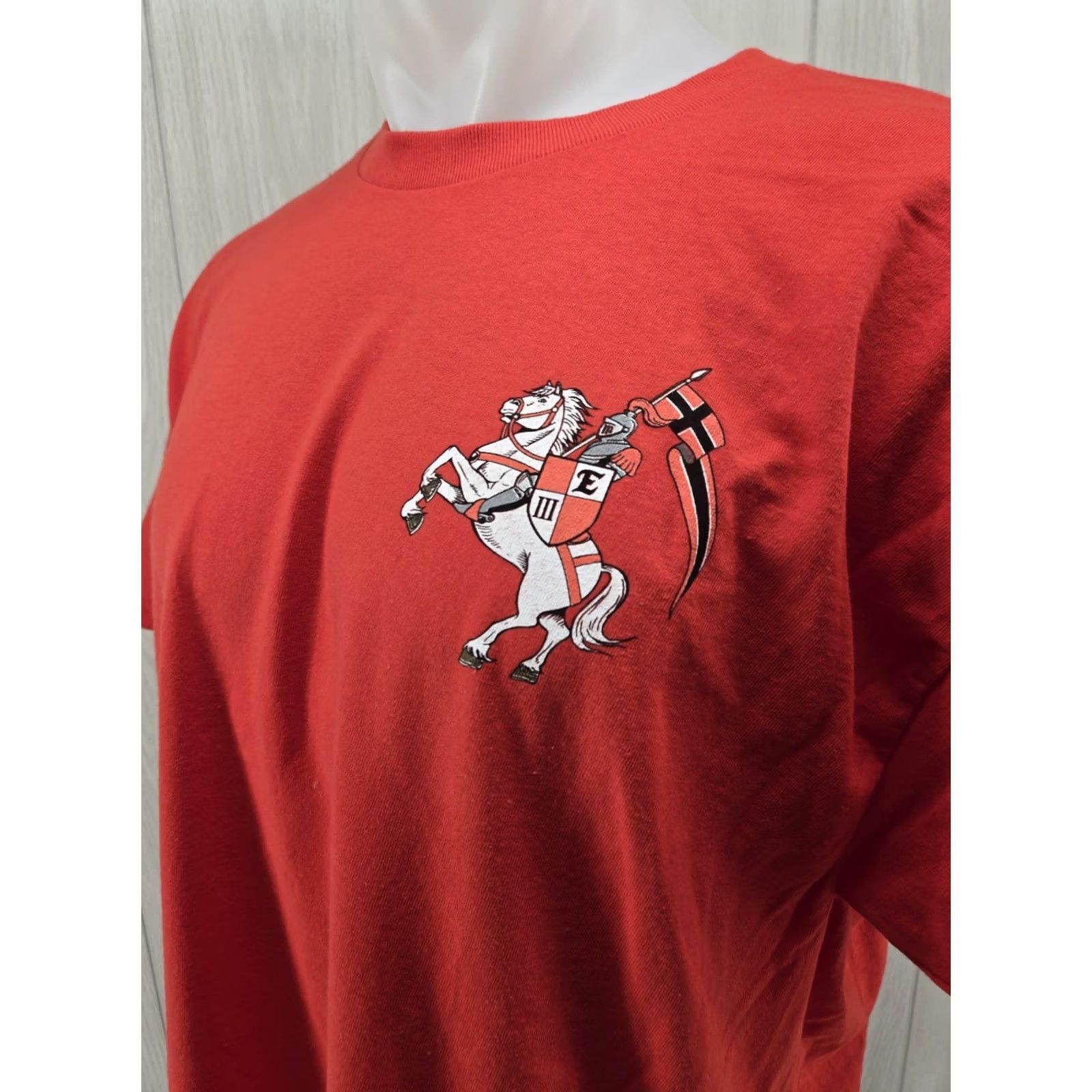 Gildan SPOT Red Knights Graphic T Shirt Mens XL VT-3 Knight Armor Graphic Tee Brand Gildan Shirt Mens XL Red Knights Graphic Tee Size US XL / EU 56 / 4 - 6 Thumbnail