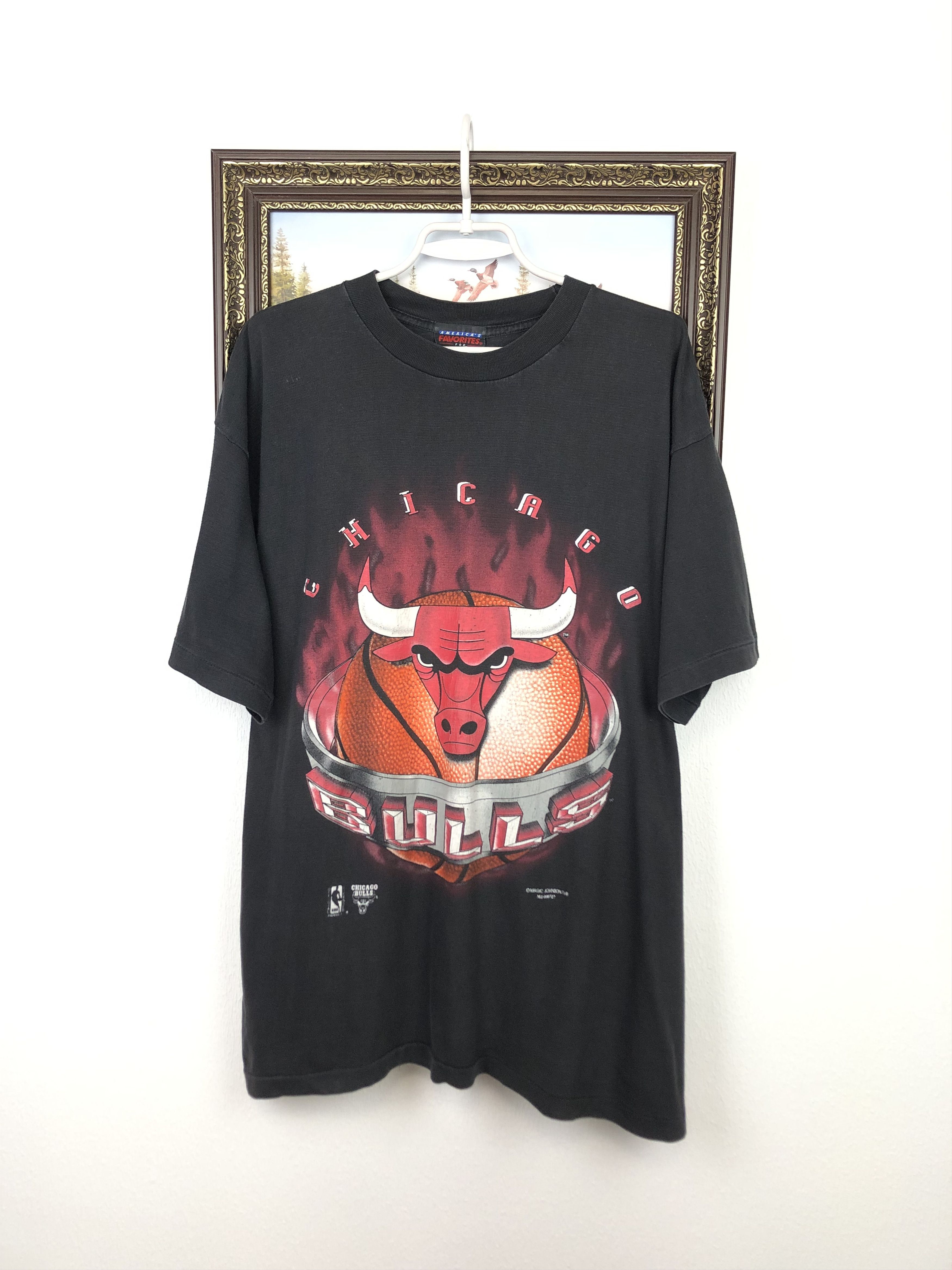 NBA Vintage NBA Chicago Bulls Shirt Over Print Jersey Tee Black Size US L / EU 52-54 / 3 - 1 Thumbnail