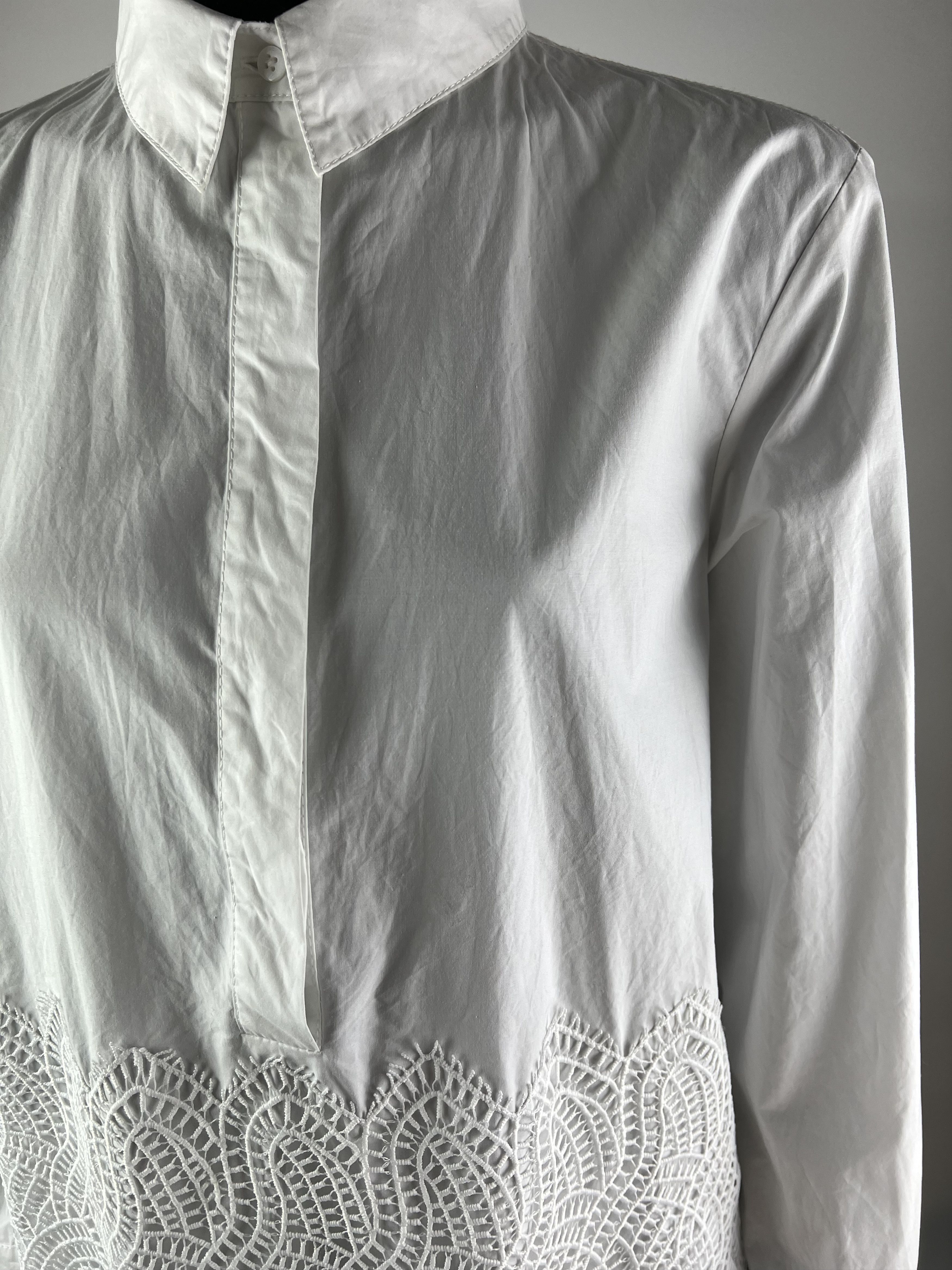 DOROTHEE SCHUMACHER Dorothee Schumacher White Button Up Shirt Blouse Lace Size 3 Size L / US 10 / IT 46 - 5 Thumbnail
