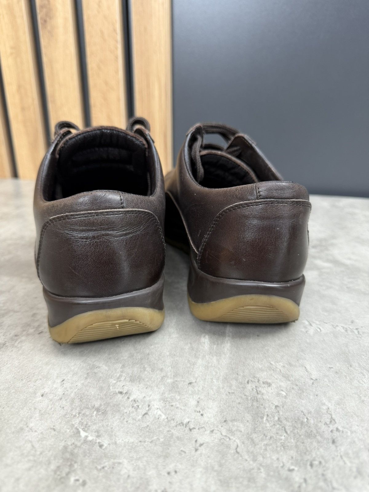 Louis Vuitton Louis Vuitton Brown Leather Low Top Sneakers Size US 7 / EU 40 - 8 Thumbnail