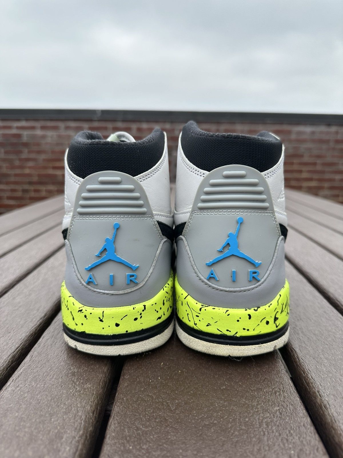 Jordan Brand “Command Force Volt” Jordan Legacy 312 Size US 11 / EU 44 - 5 Thumbnail