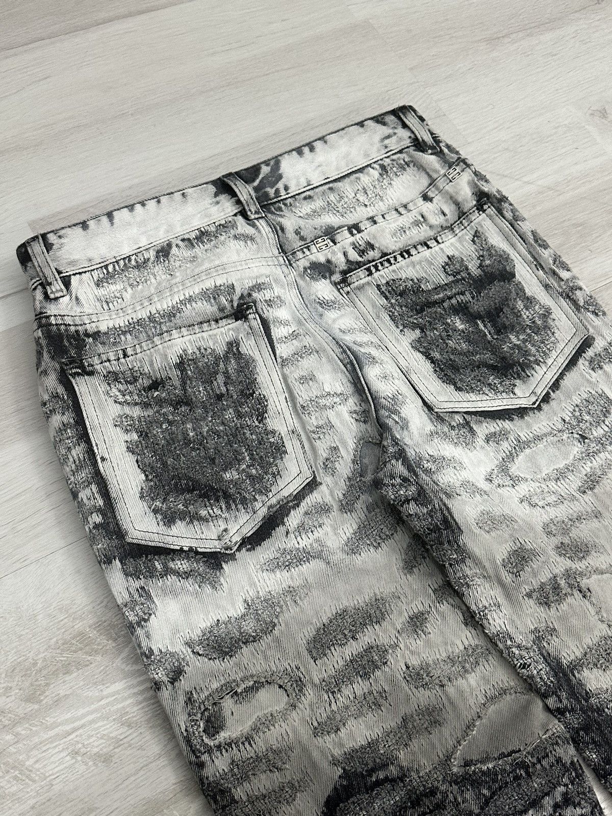 image of Givenchy x Mmw Sample Black/white Painted Destroyed Jeans, Men's (Size 29)