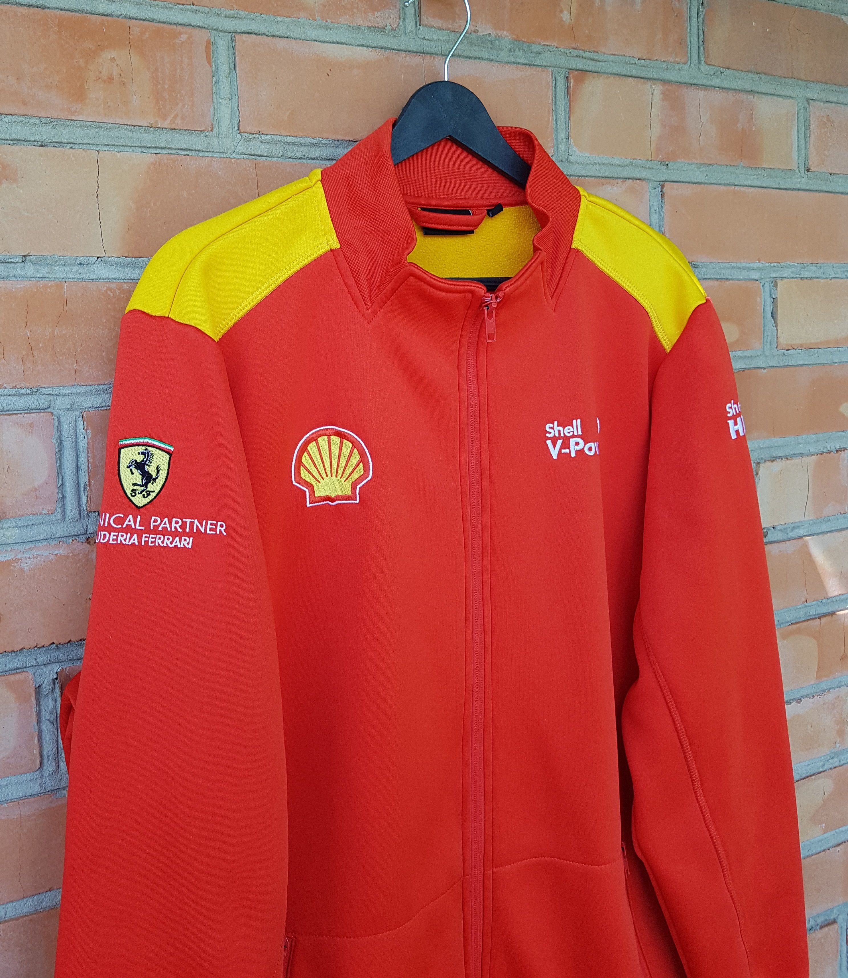 Ferrari Scuderia Ferrari F1 Team Full Zip Track Top Jacket sz L Size US L / EU 52-54 / 3 - 5 Thumbnail