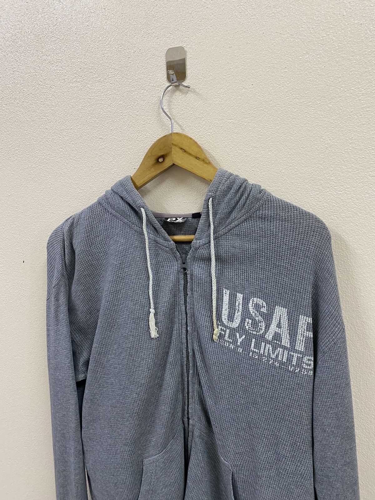 Avirex × Vintage Vintage Avirex Usaf Hoodie Strech Size US L / EU 52-54 / 3 - 6 Thumbnail