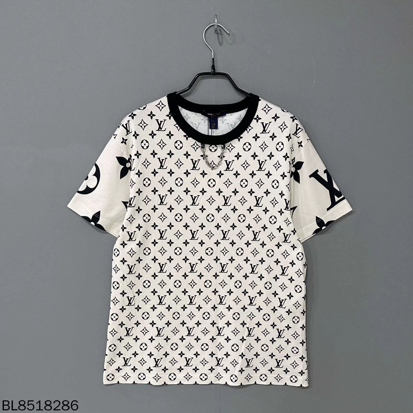 Louis Vuitton Louis Vuitton Monogram Print Short-Sleeve Size US L / EU 52-54 / 3 - 1 Thumbnail