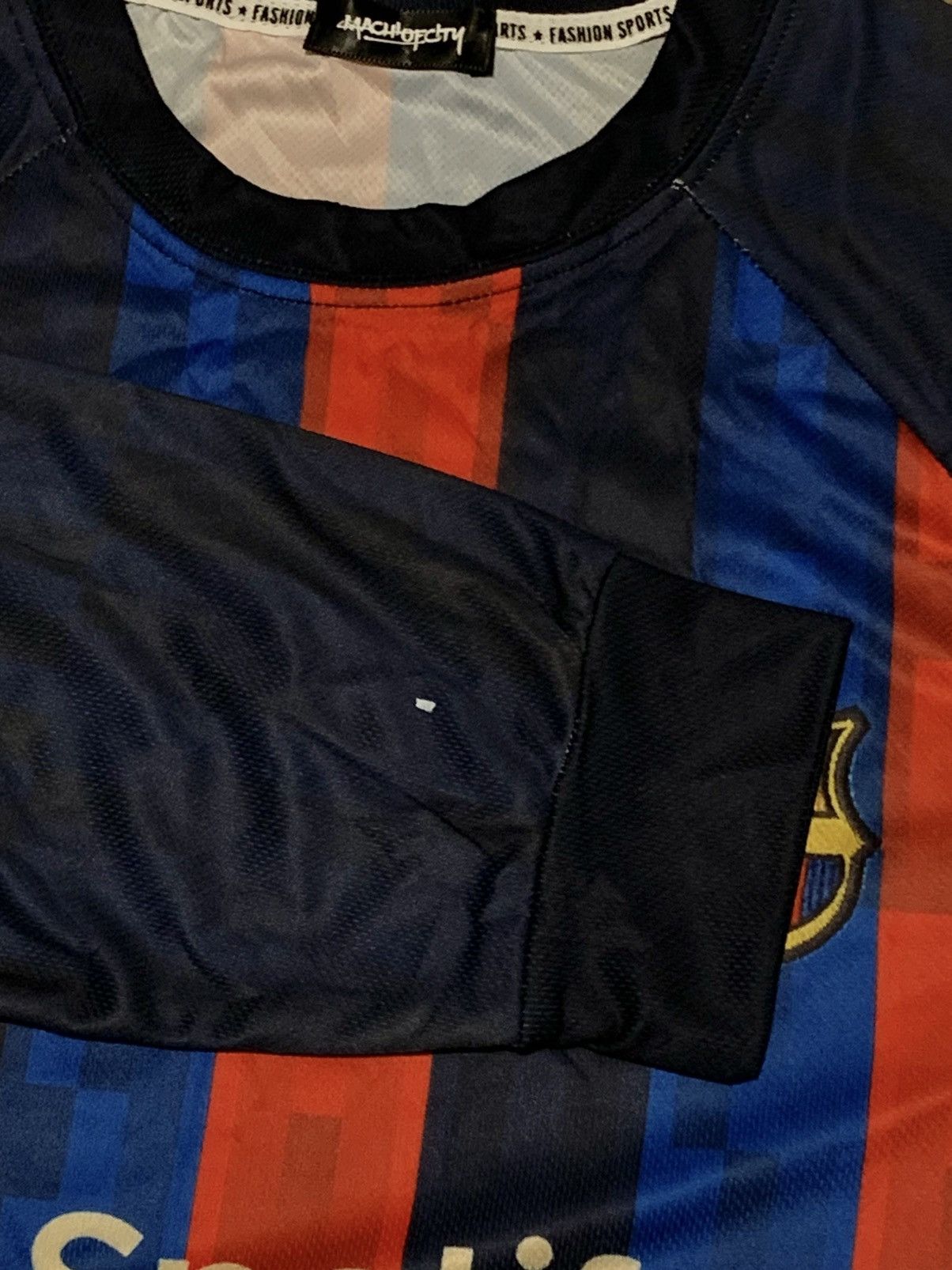 Other FC Barcelona Messi 10 Jersey Long Sleeve 2022/23 Home Size L Size US L / EU 52-54 / 3 - 5 Thumbnail