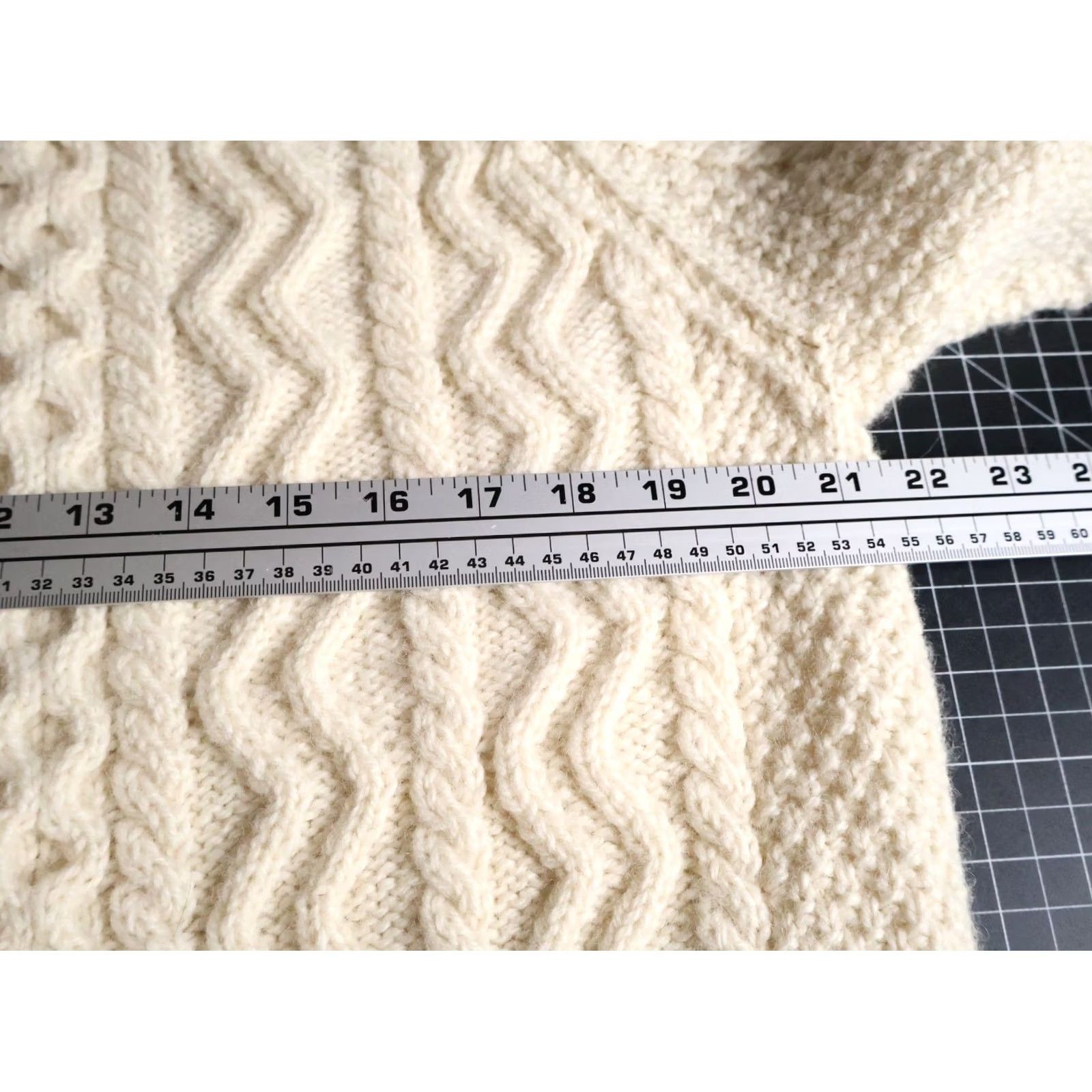 Vintage VINTAGE Wool Cable Knit Sweater Mens Small / Medium Ivory Cream Fisherman Crewneck VTG Size US S / EU 44-46 / 1 - 6 Thumbnail