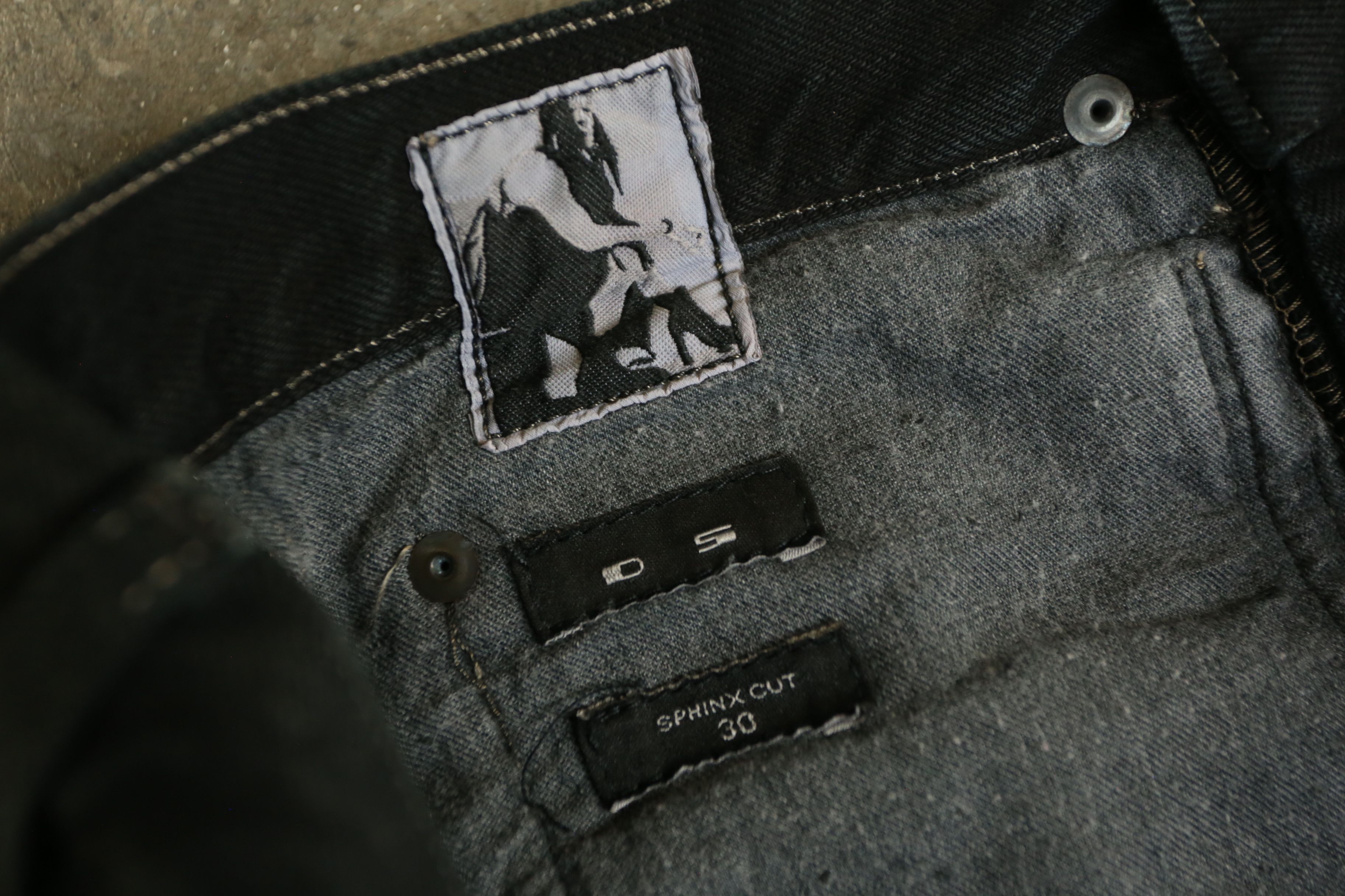 Rick Owens Drkshdw Rick Owens DRKSHDW - F/W 15 - Waxed Sphinx Cut Denim Jean Size US 30 / EU 46 - 4 Thumbnail