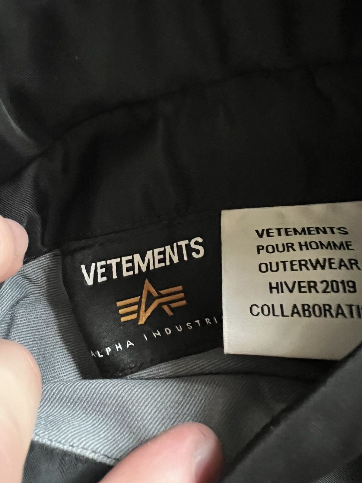Vetements VETEMENTS FW19 RUNWAY BOMBER Size US XS / EU 42 / 0 - 13 Thumbnail