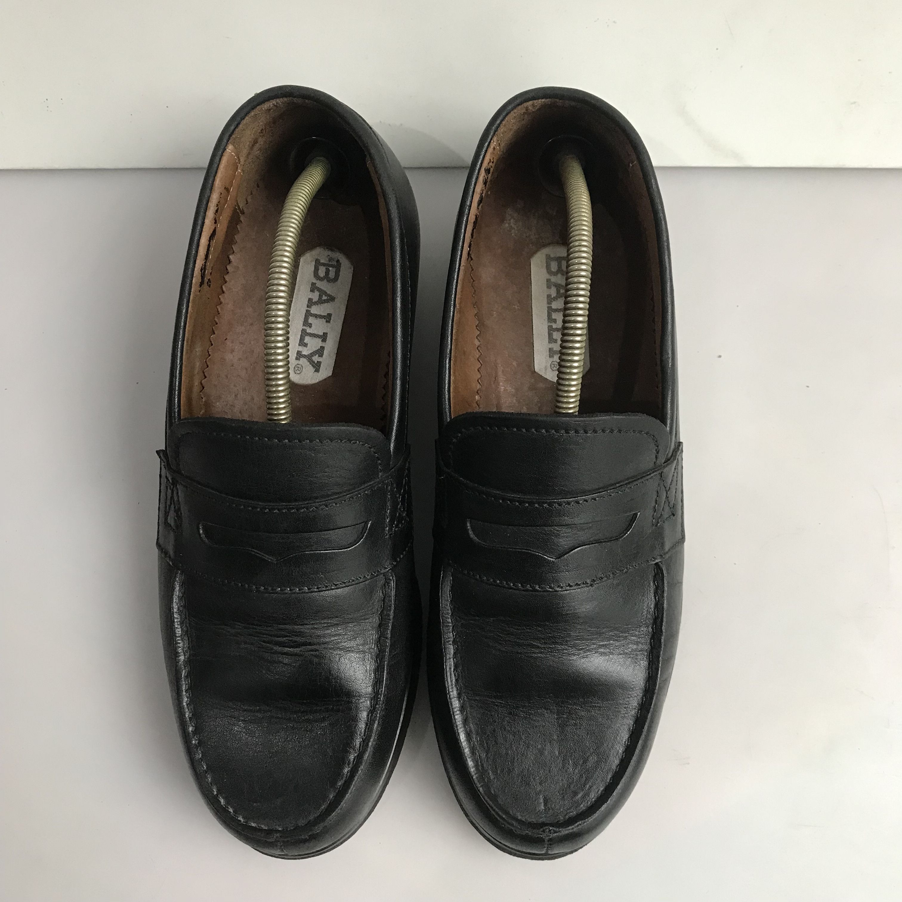 Bally Vintage Bally Penny Loafer black smooth Tassle Like Size US 6.5 / EU 39-40 - 1 Thumbnail