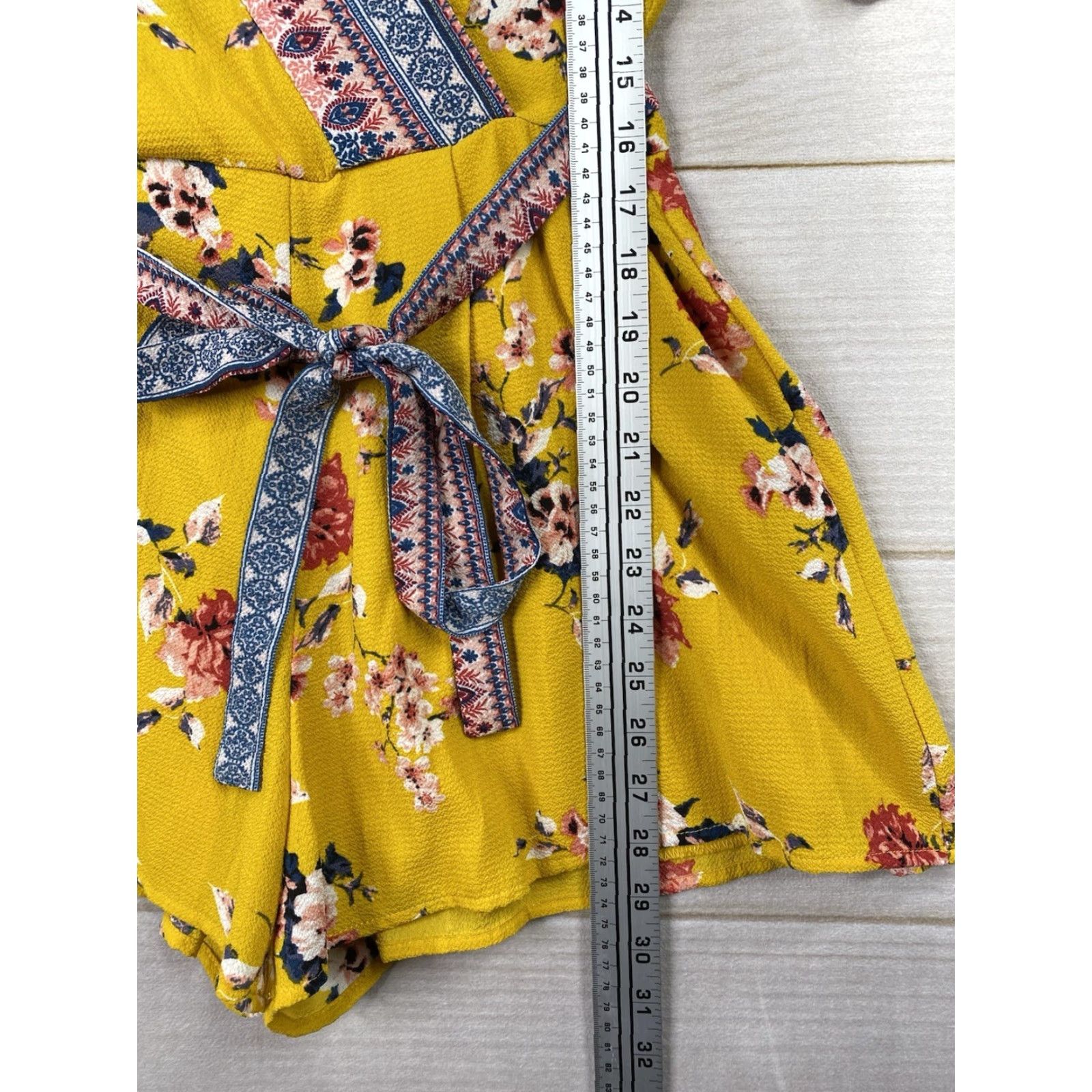 Vintage Trixxi Romper Shorts Womens S Yellow Floral Boho One-Piece Shirt? Size 28" / US 6 / IT 42 - 3 Thumbnail
