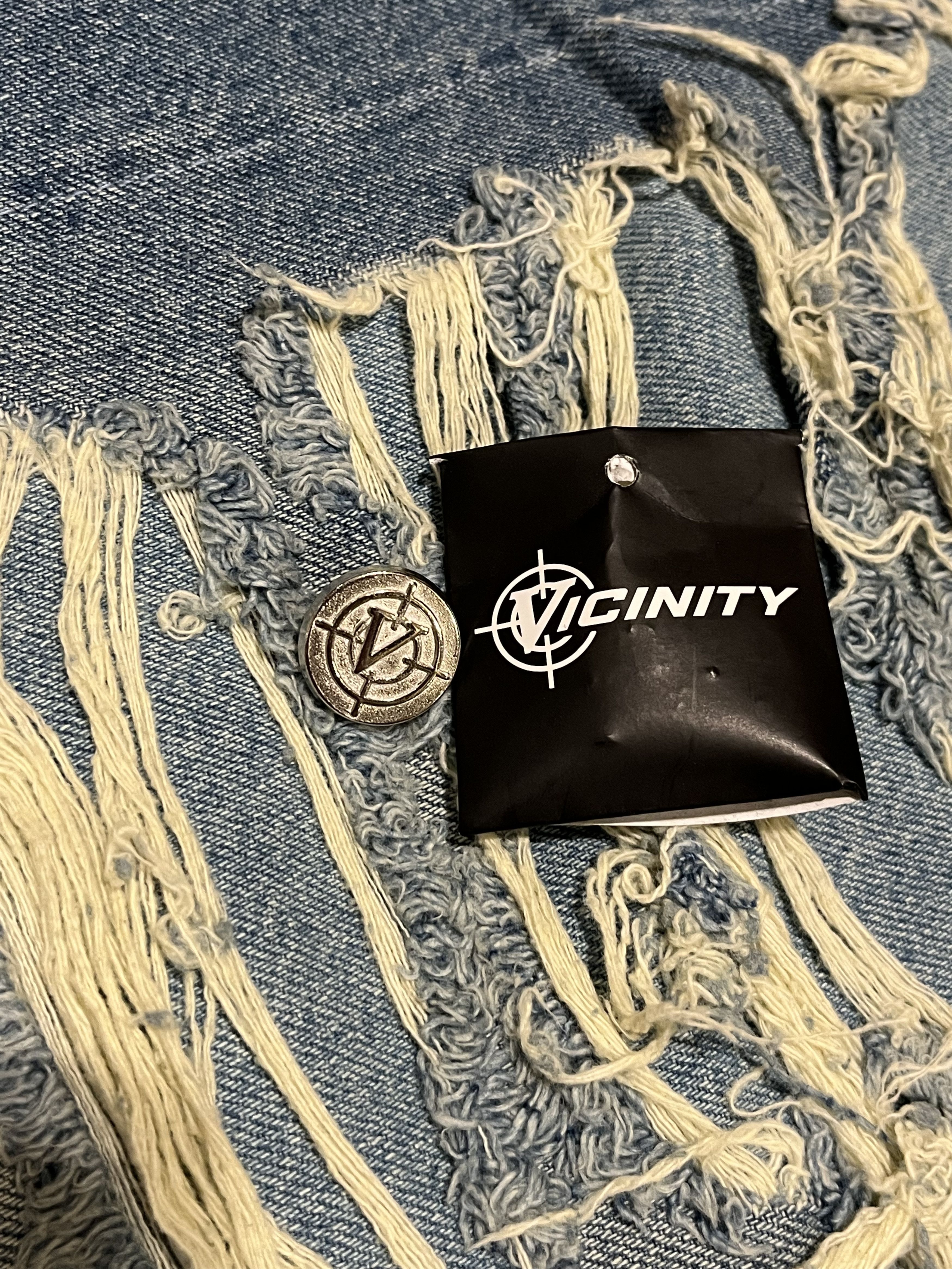 Designer Vicinity Distressed Denim LIGHT BLUE/CREAM Size US 32 / EU 48 - 6 Thumbnail
