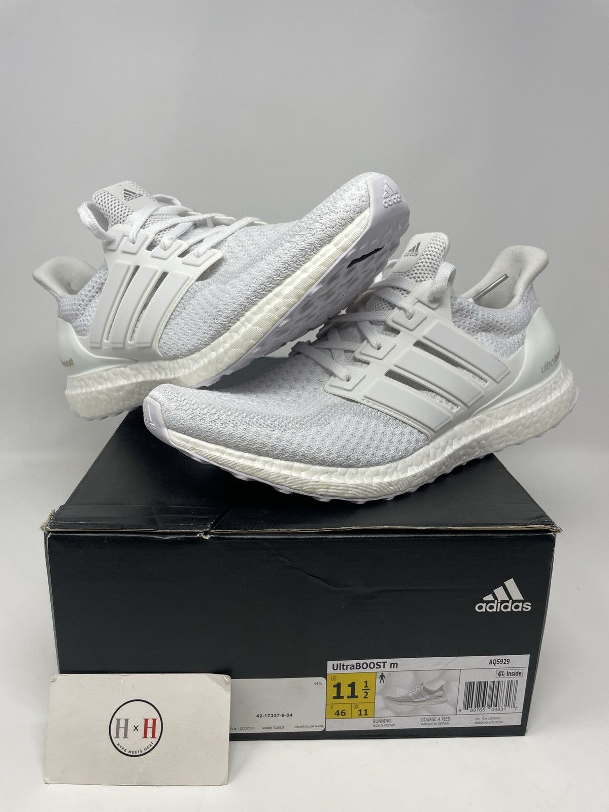 ultraboost 2.0 triple white