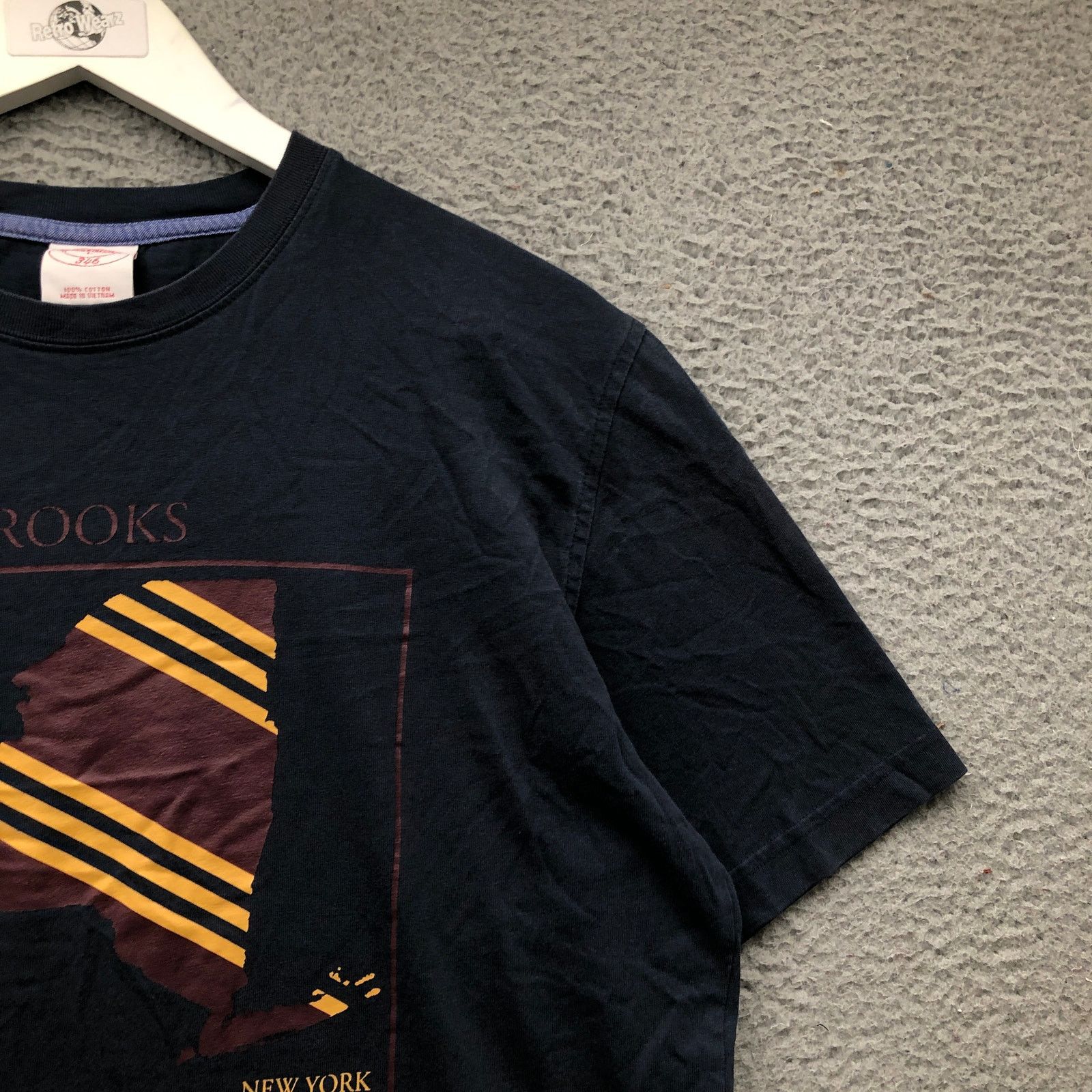 Brooks Brothers Brooks Brothers New York T-Shirt Men Large Short Sleeve Navy Size US L / EU 52-54 / 3 - 8 Thumbnail