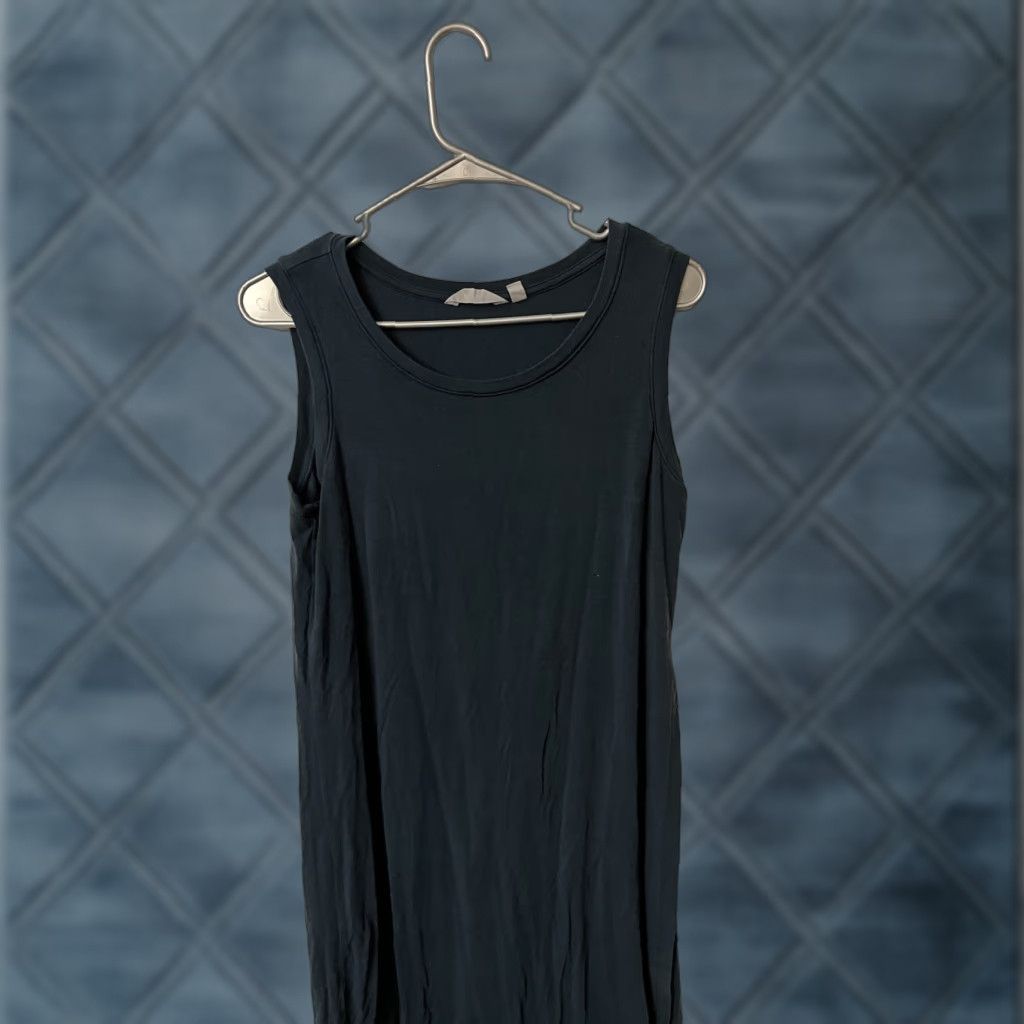 Athleta **Maxi Dress Navy Athleta Size M Side Slit Casual Vacation** User: **Maxi Navy Dress Size M Athleta Casual Side Slit Vacation** Size M / US 6-8 / IT 42-44 - 1 Thumbnail