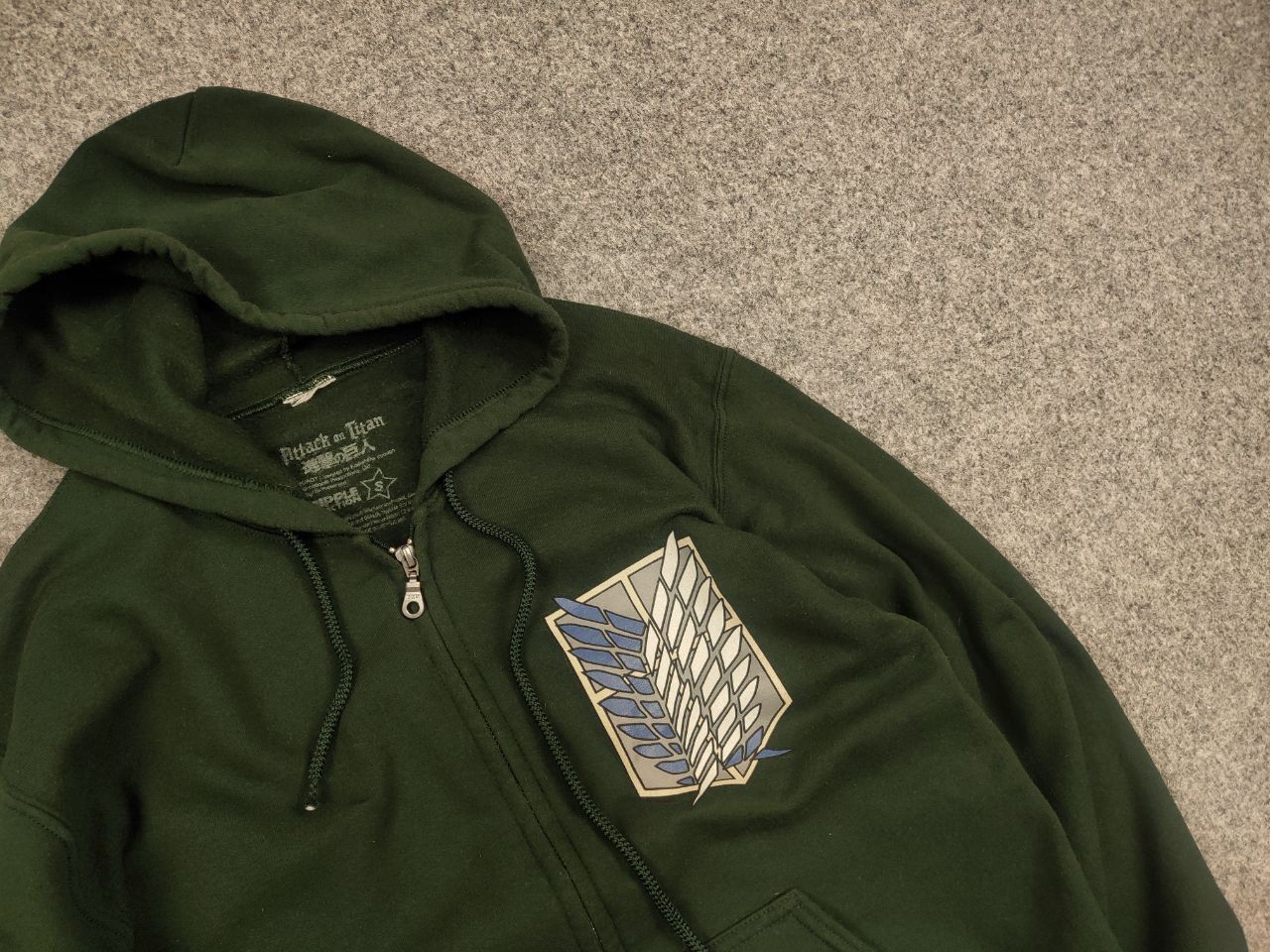 Anime Vintage Attack On Titan Anime Movie Game Zip Logo Hoodie Size US M / EU 48-50 / 2 - 7 Thumbnail