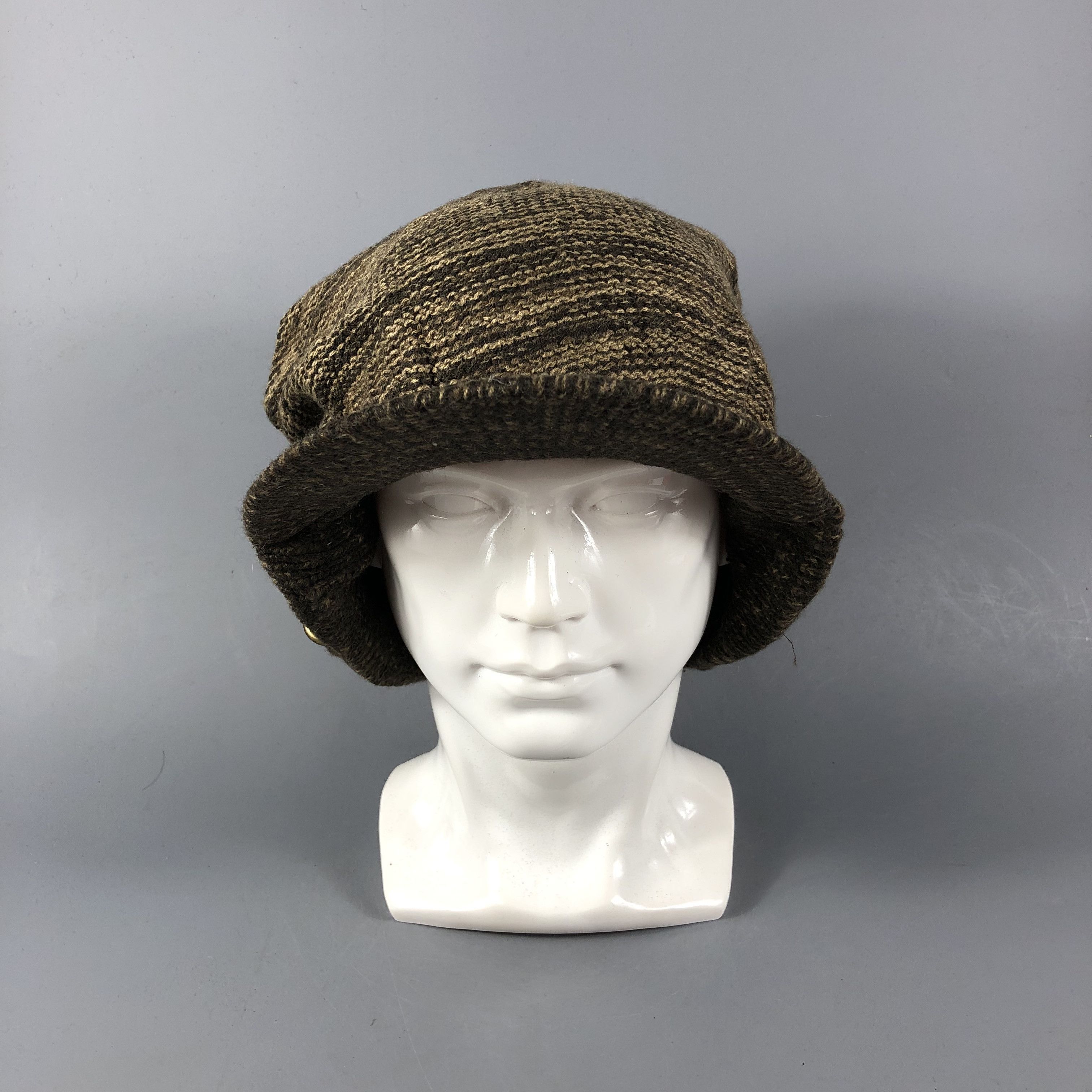Hypebeast Knit Visor Winter Hat Beanie Snowcap Snow Hat B784 Size ONE SIZE - 2 Thumbnail