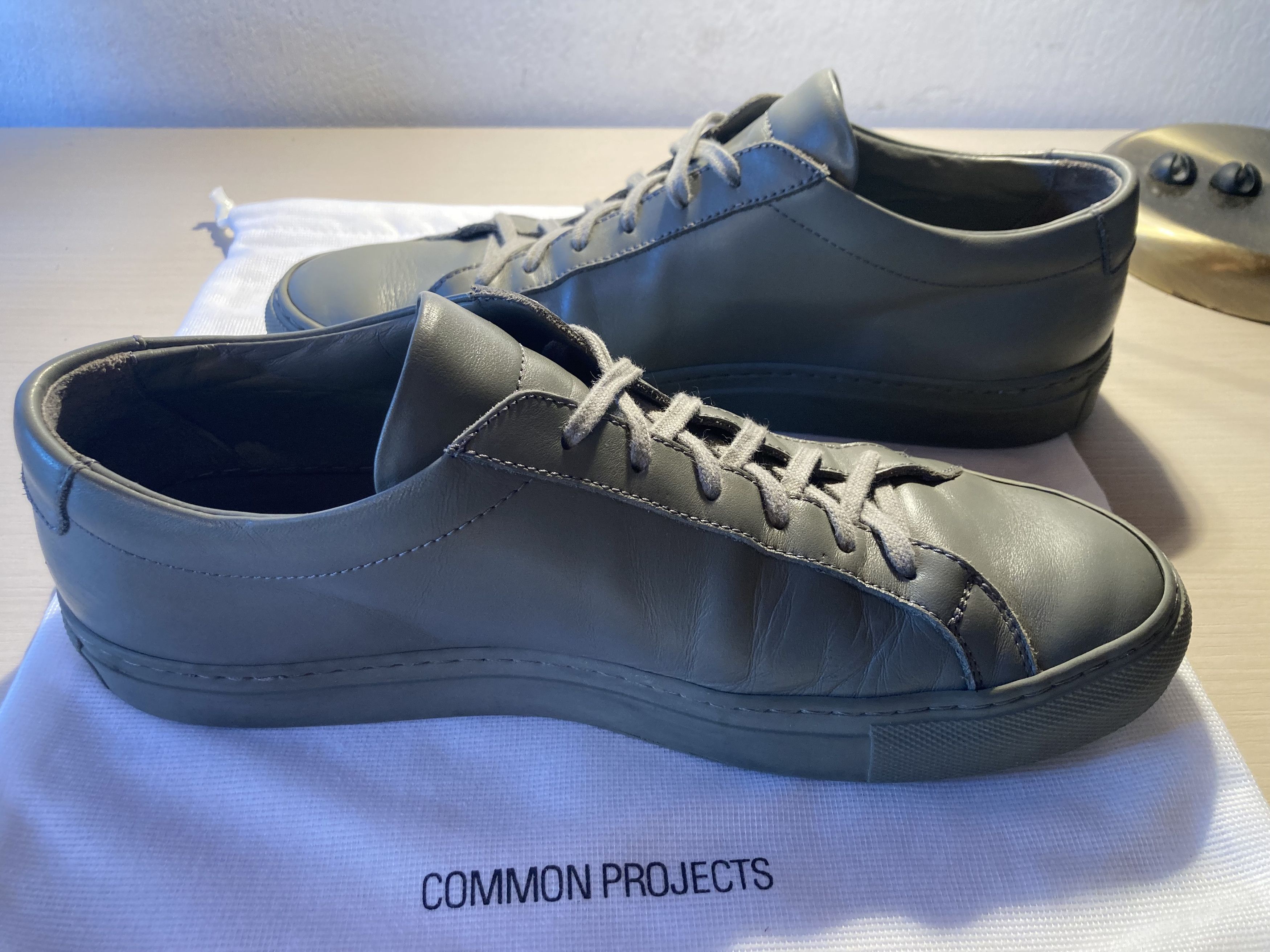 Common Projects COMMON PROJECTS Achilles Low in cobalt grey size EU 41 Size US 8 / EU 41 - 4 Thumbnail