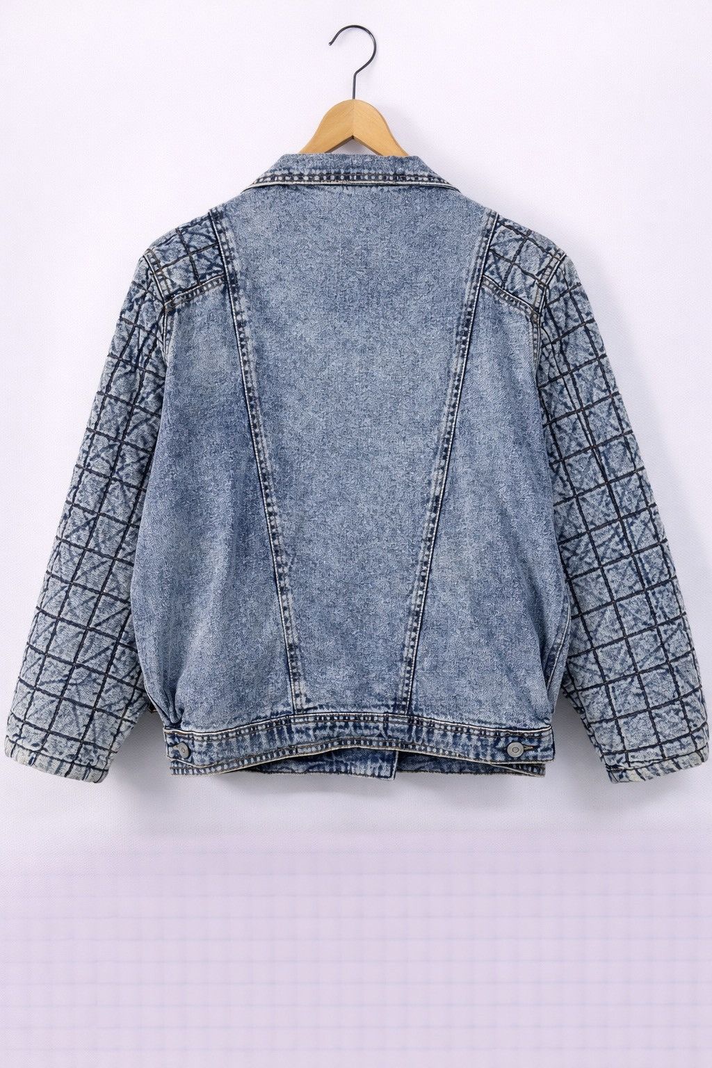 Japanese Brand Vintage Hearty Heart Studded Quilted Denim Jacket Acid Wash Size M / US 6-8 / IT 42-44 - 2 Thumbnail