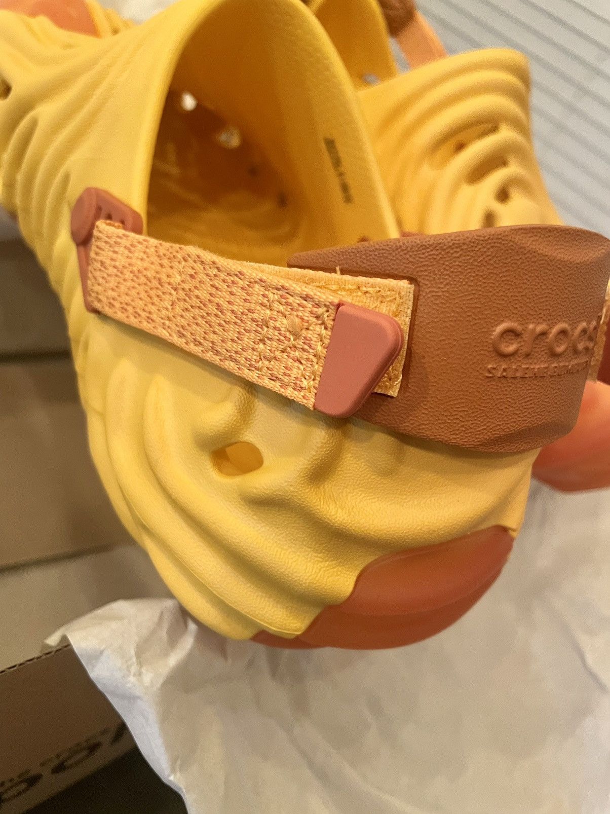 Crocs × Salehe Bembury SALEHE BEMBURY X CROCS THE POLLEX CLOG in COBBLER YELLOW M11 Size US 11 / EU 44 - 9 Thumbnail