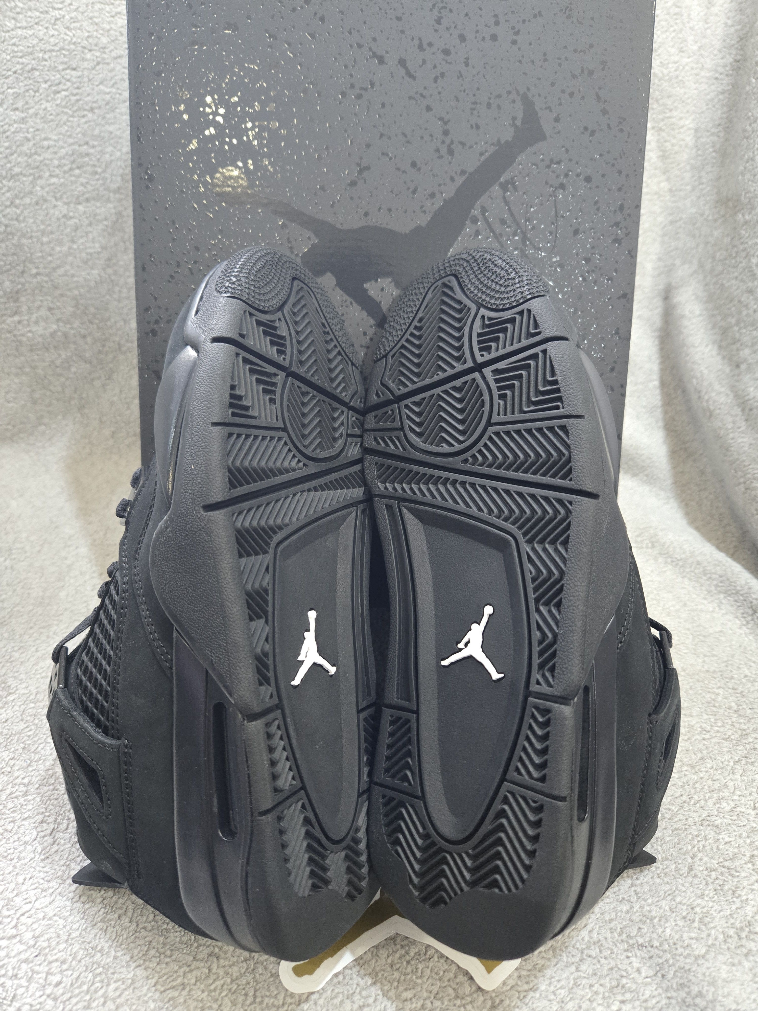 Jordan Brand Jordan 4 Retro Black Cat GS Size 5.5Y Size US 5.5 / EU 38 - 7 Thumbnail