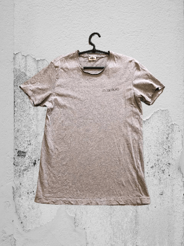 Diesel Vintage Diesel Y2K Hype Mini Logo T-shirt Streetwear Size US S / EU 44-46 / 1 - 1 Thumbnail