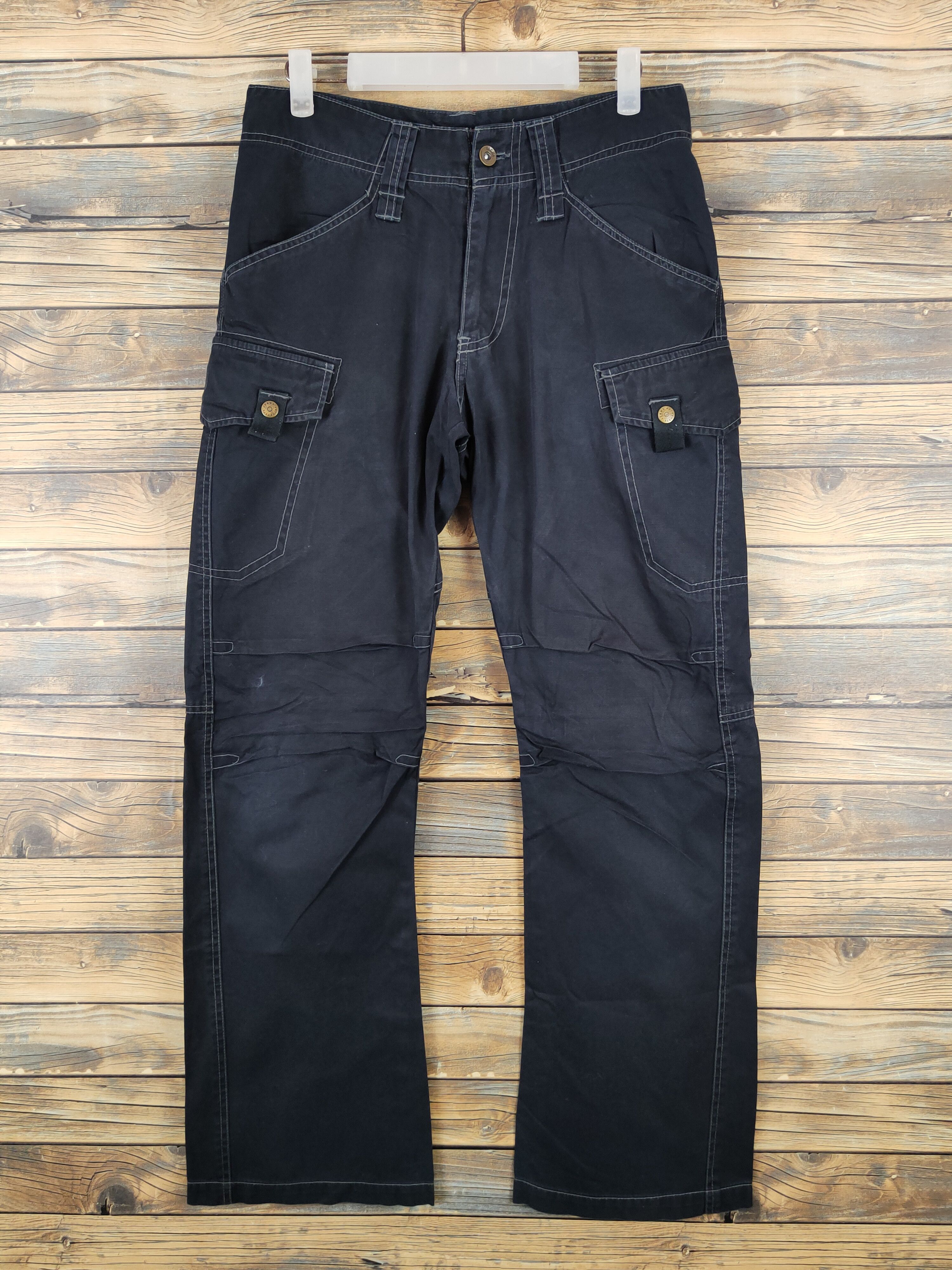 Japanese Brand Japanese Brand Black Multipocket Cargo Pants #W1019 Size US 31 - 1 Thumbnail