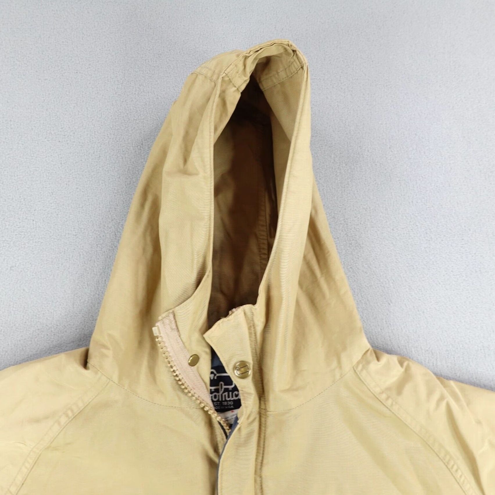Vintage VINTAGE Woolrich Jacket Mens M Khaki Tan Field Parka Coat / 90s Outdoor Windproof Hooded Lined Pockets Full Zip Size US M / EU 48-50 / 2 - 2 Thumbnail