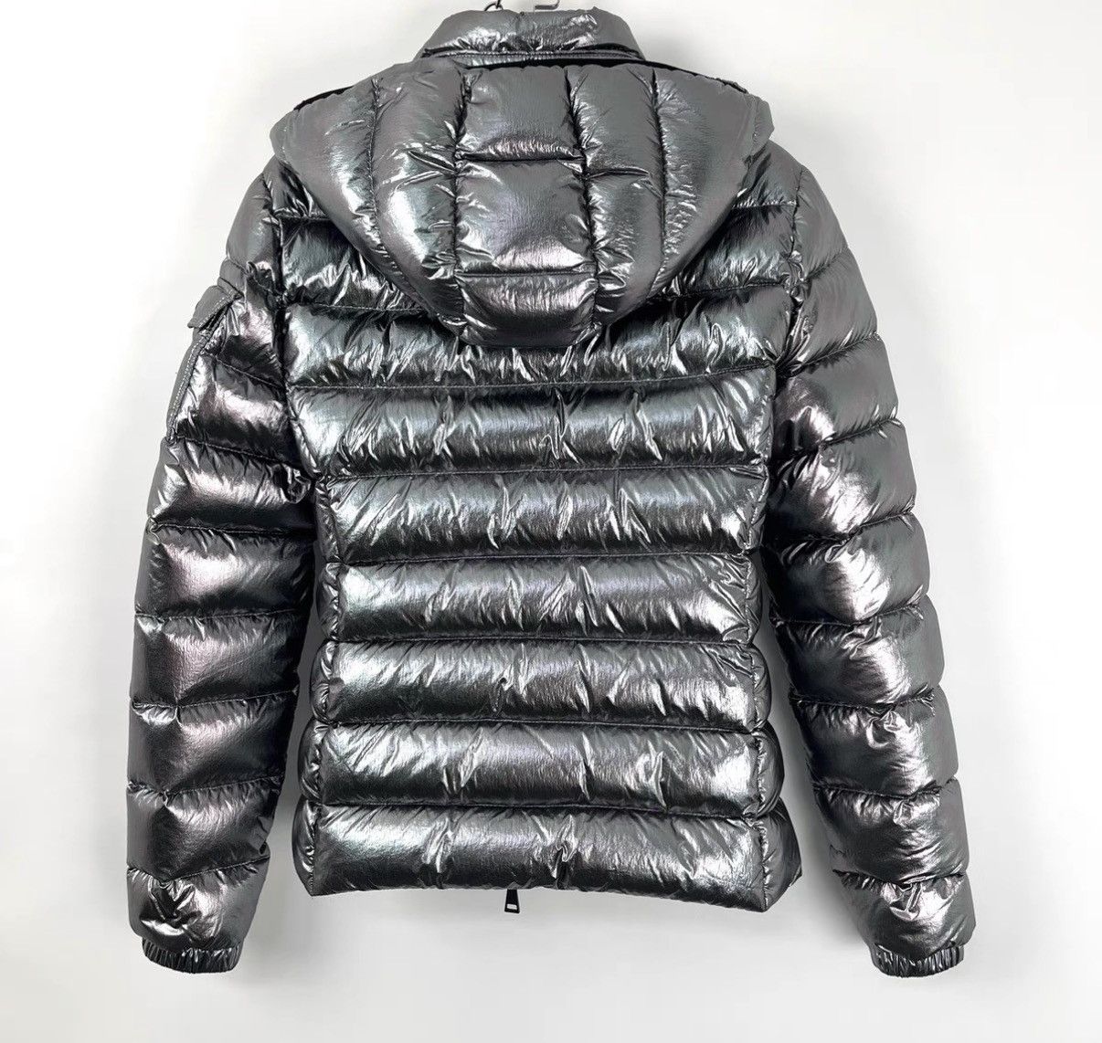 Moncler Moncler / Bady Silver Logo Shiny Down Jacket K12 Size XS / US 0-2 / IT 36-38 - 2 Thumbnail