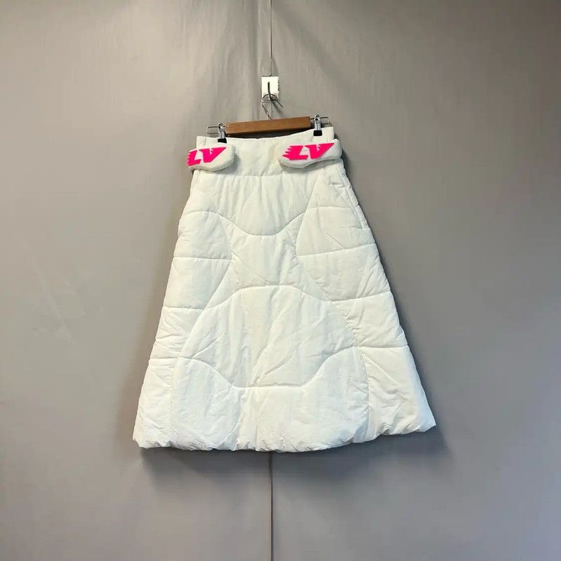 Louis Vuitton Louis Vuitton White Women's Skirt Size XS 0089 Size 22" - 1 Thumbnail