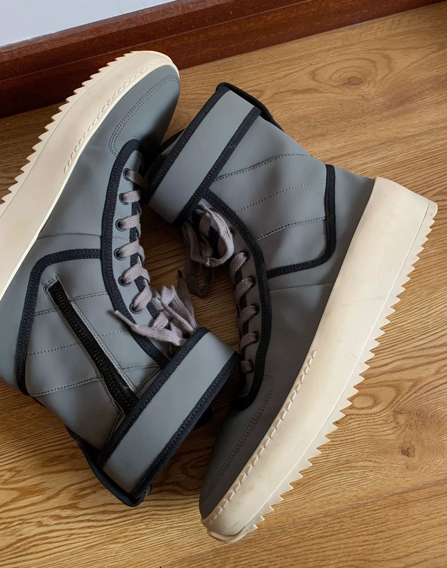 Fear of God Fear of God Main Line Lace-Up Military Boots Size US 9 / EU 42 - 1 Thumbnail