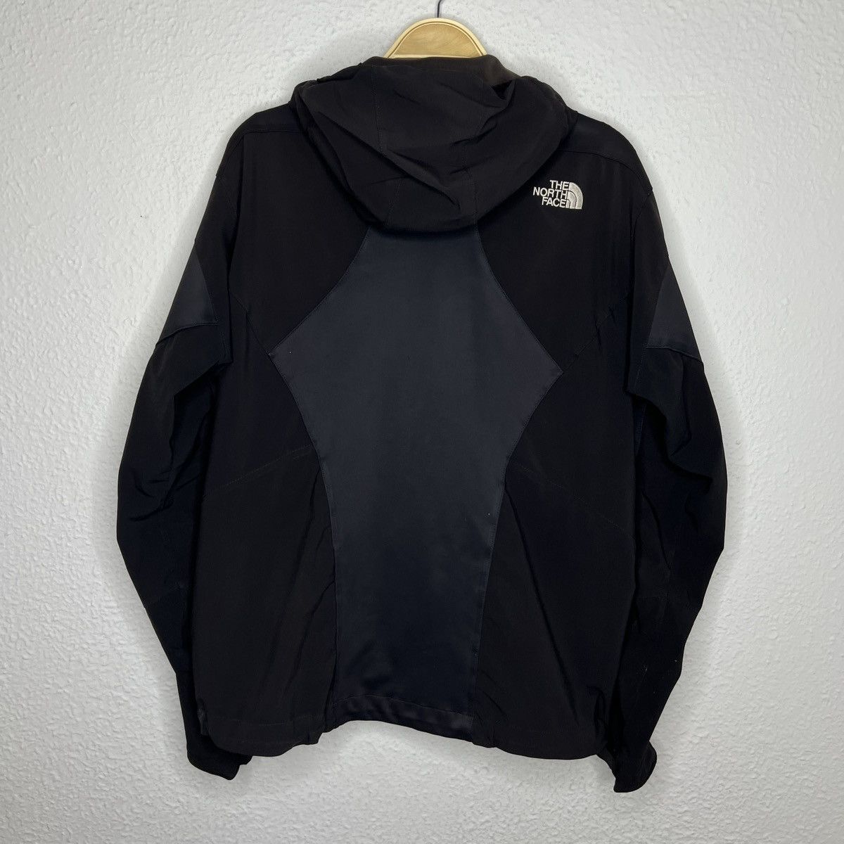 The North Face Vintage The North Face Windstopper Softshell Jacket Black Size US M / EU 48-50 / 2 - 9 Thumbnail