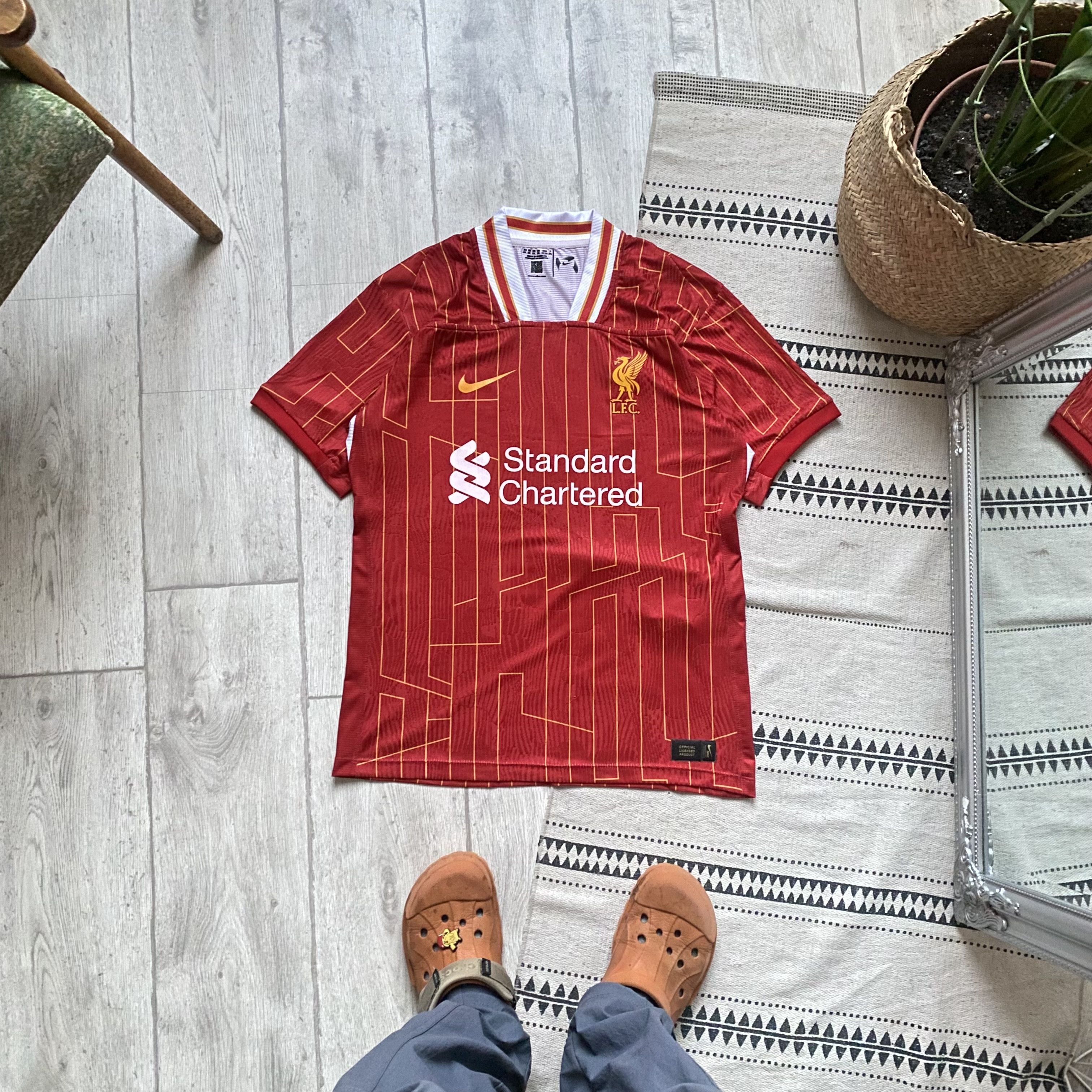 Nike ⚽️ Blockore Nike FC Liverpool jersey 24\25 Size US XL / EU 56 / 4 - 1 Thumbnail