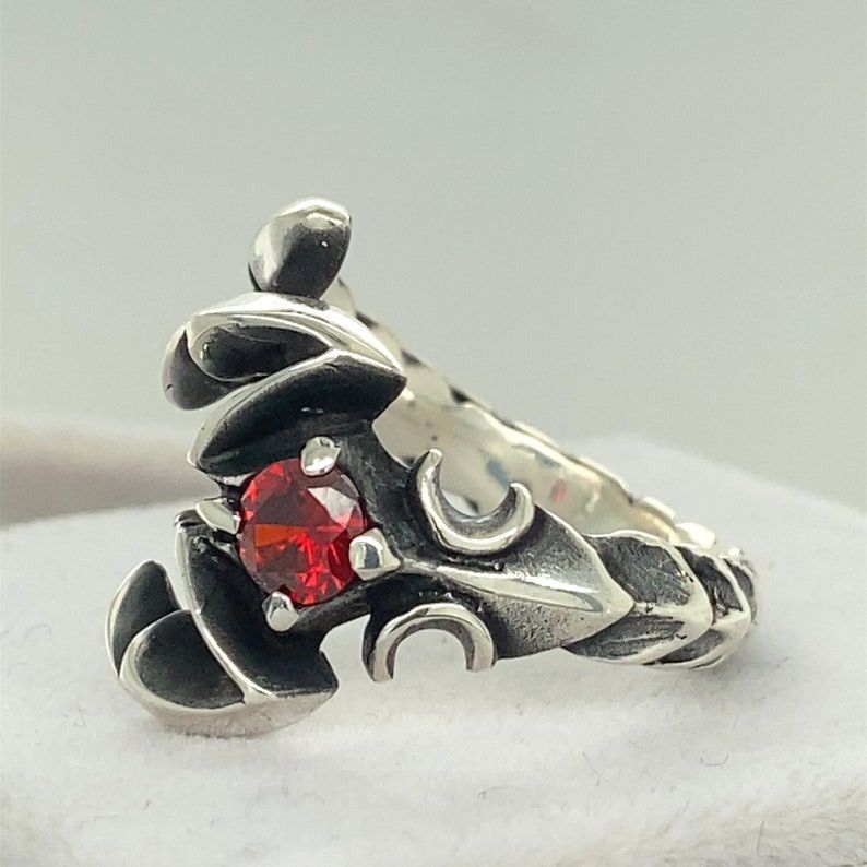 Jewelry Scorpion ring Size ONE SIZE - 3 Thumbnail