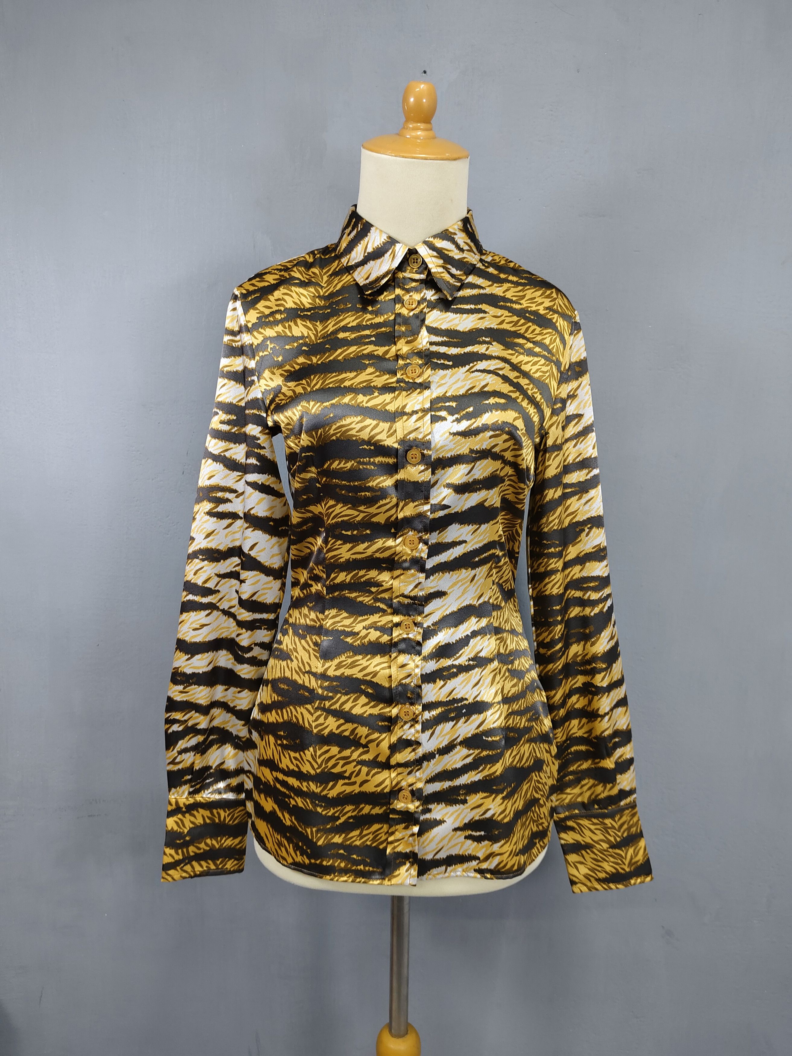 Dolce & Gabbana 2000s D&G- Tiger Animal Print All Over Glam Rock Shirt Size S / US 4 / IT 40 - 13 Thumbnail