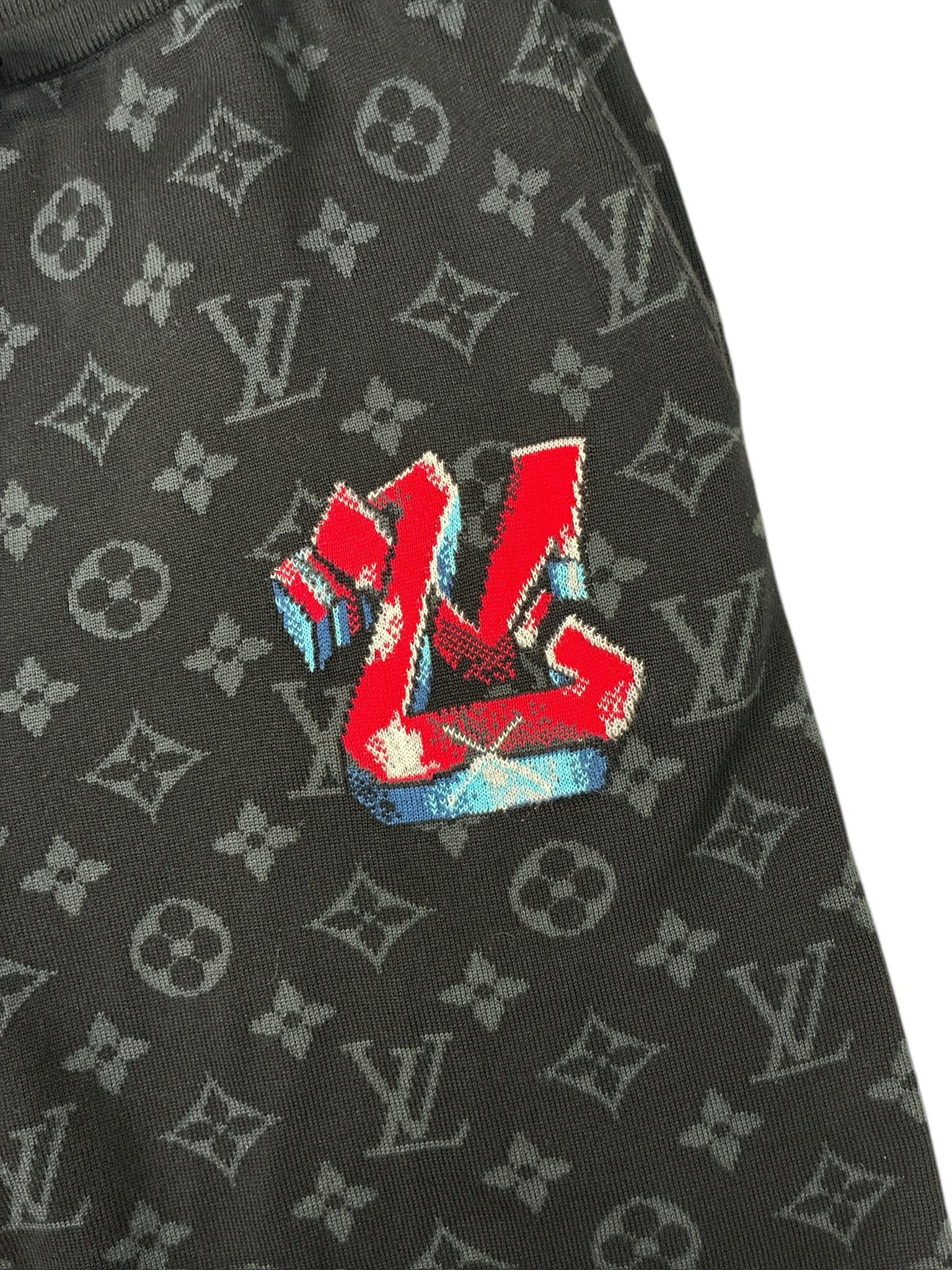 Louis Vuitton Louis Vuitton Graffiti Monogram Knitted Shorts Size US 38 / EU 54 - 2 Thumbnail