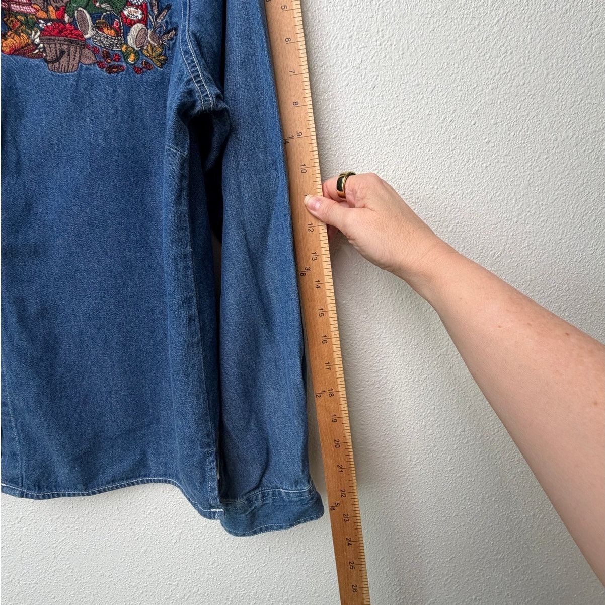 Cabin Creek Cabin Creek Vintage Denim Embroidered Teddy Bear Shirt PL Size L / US 10 / IT 46 - 14 Thumbnail