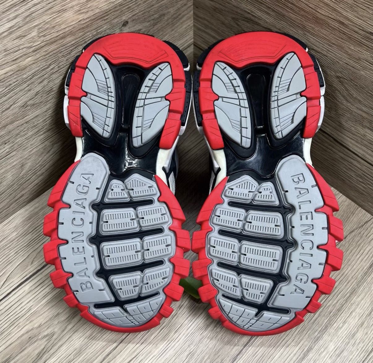 Balenciaga Balenciaga Track 2.0 Red-Grey Dad Sneakers J41 Size US 5 / IT 35 - 5 Thumbnail