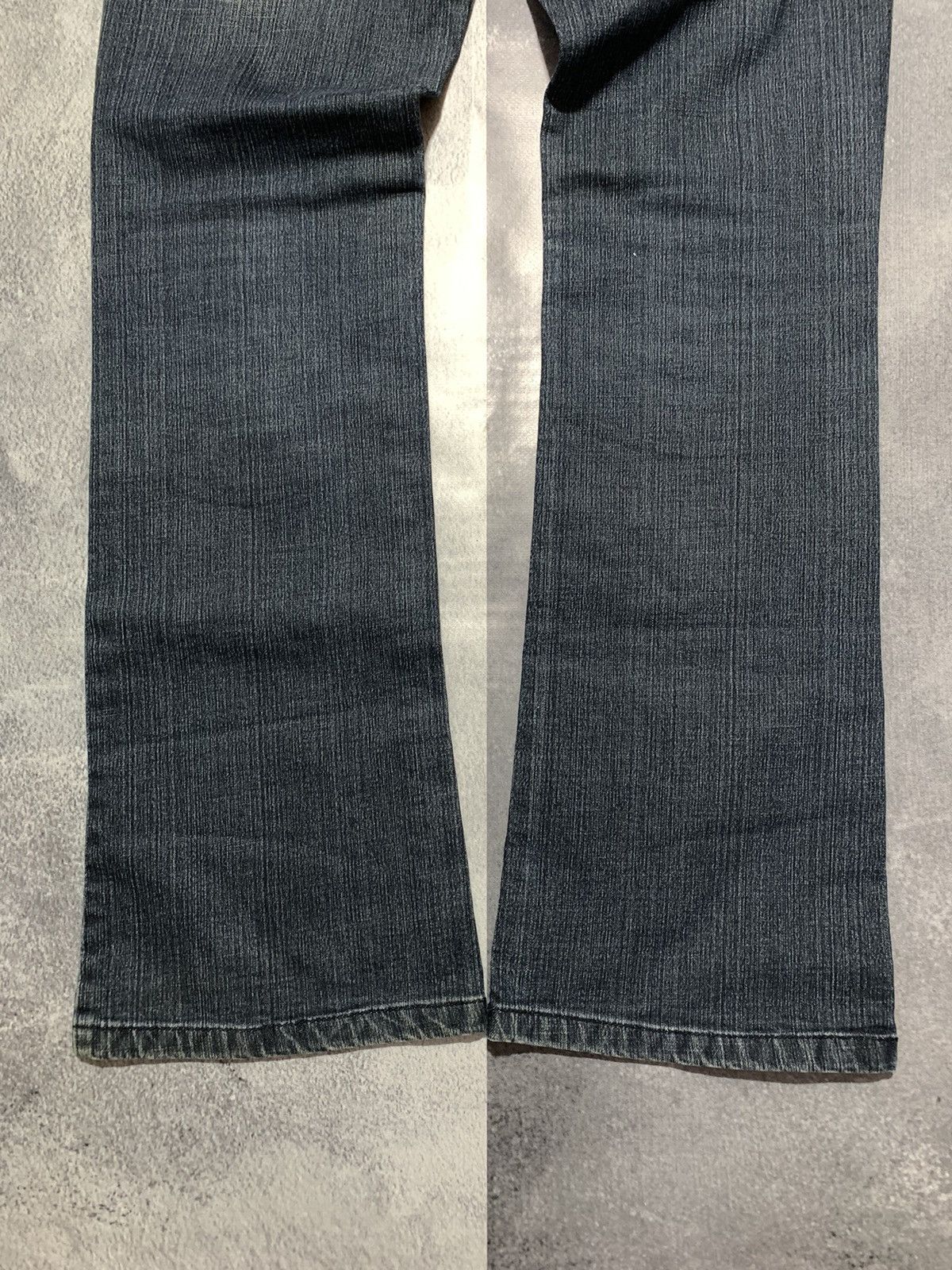 Japanese Brand × Vintage Vintage Y2K Japanese flared faded jeans denim size 28 Size 28" / US 6 / IT 42 - 3 Thumbnail