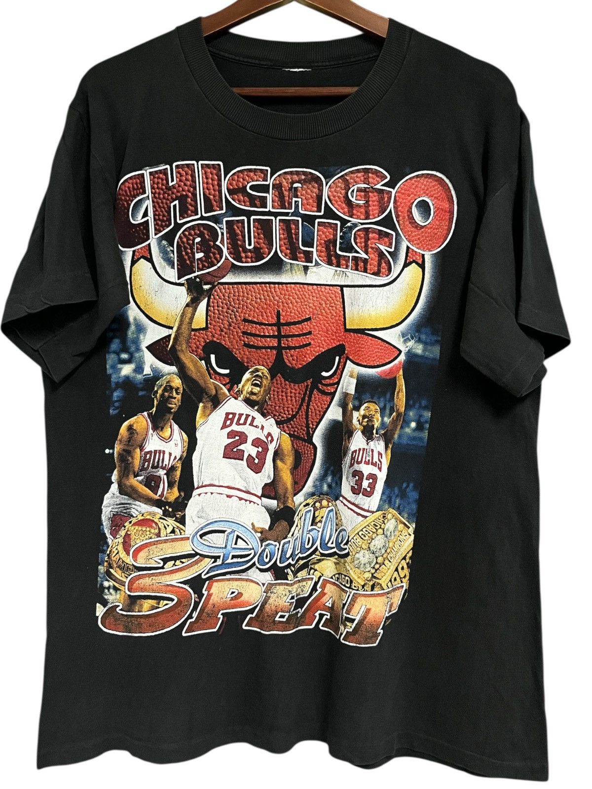 Band Tees × Rap Tees × Vintage Vintage Chicago Bulls 90s t shirt Size US L / EU 52-54 / 3 - 1 Thumbnail