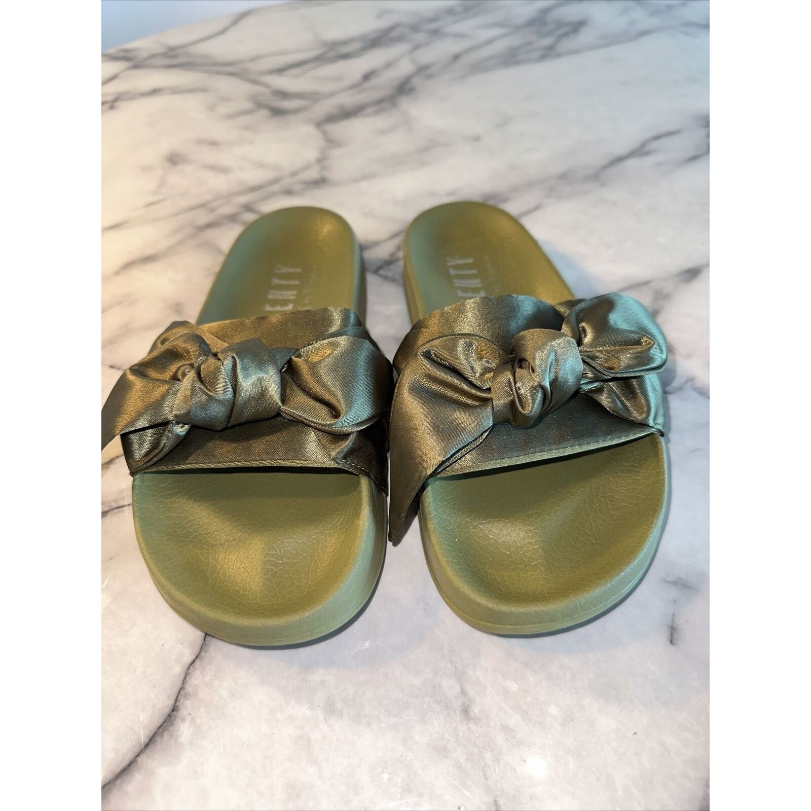 Fenty puma bow shops slides