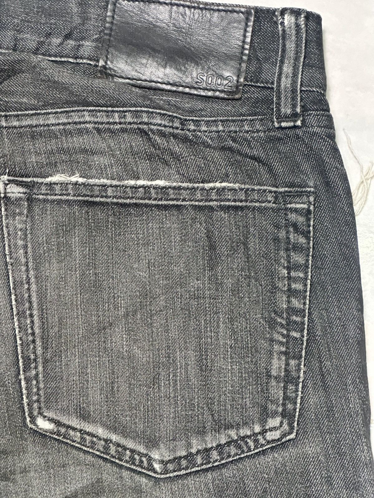 Uniqlo Uniqlo Vintage Distressed Baggy Loose Style Striked & Faded Size US 32 / EU 48 - 7 Thumbnail