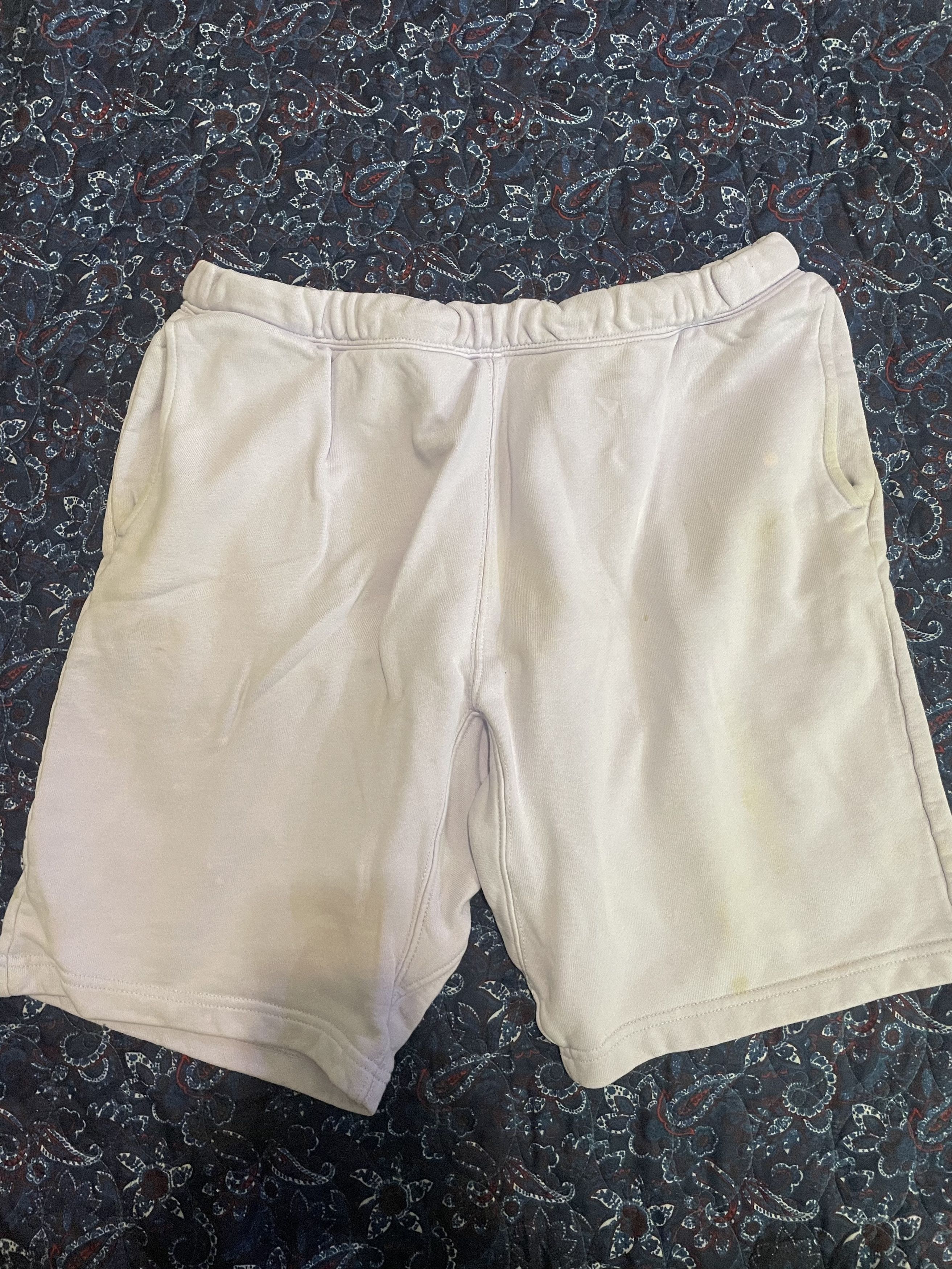 H&M H&M Heavyweight Sweatshorts Size US 34 / EU 50 - 1 Thumbnail