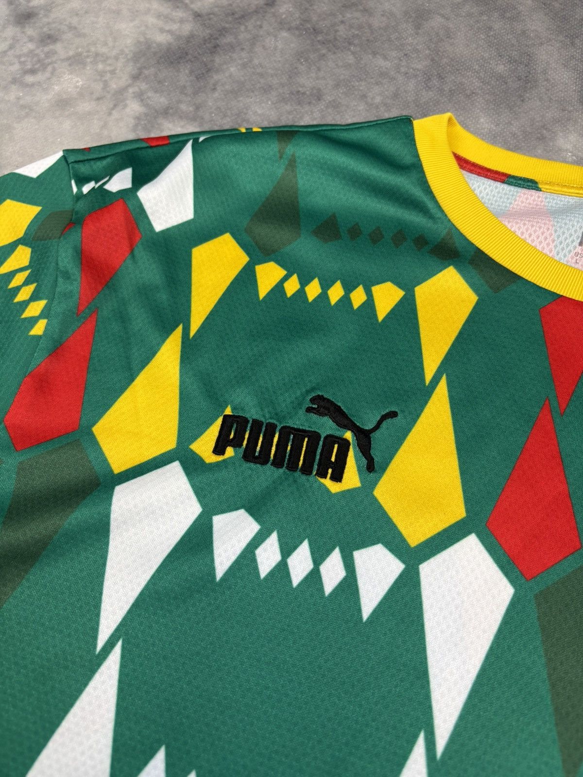Puma Puma Senegal 2022 Soccer Jersey Africa y2k blokecore drill Size US L / EU 52-54 / 3 - 3 Thumbnail